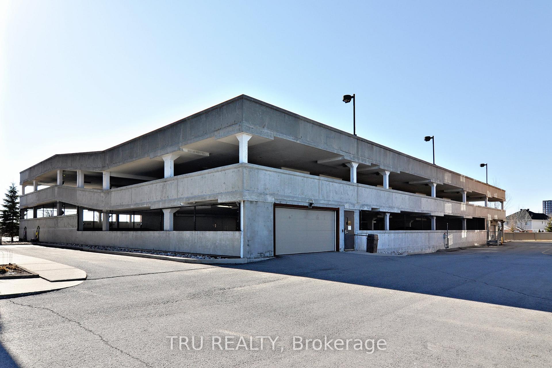 Photo 16 of Unit 908, 314 Central Park Drive, Ottawa, Central Park — HOMEH
