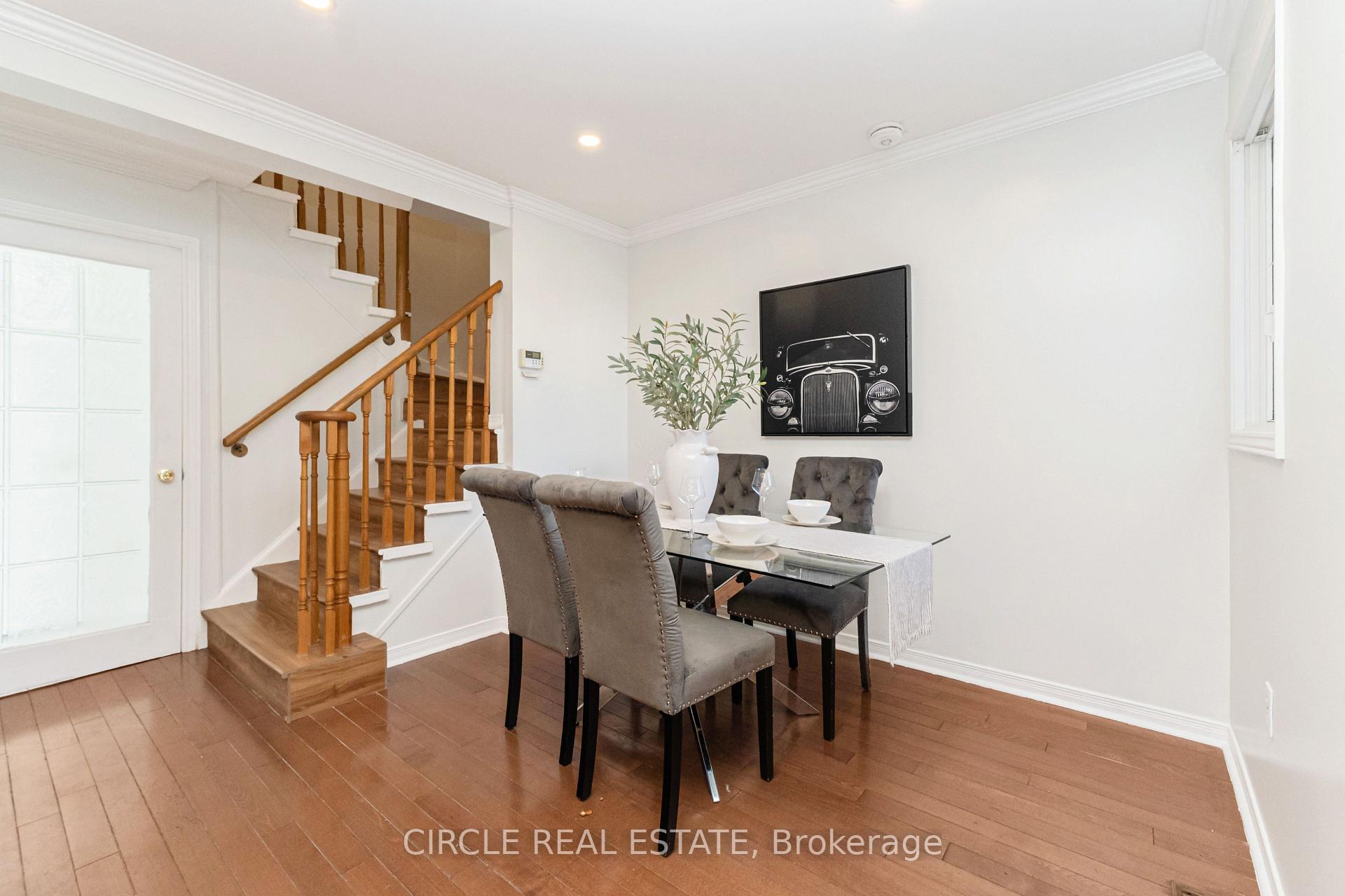 Photo 3 of 20 langdale Crescent, Brampton, Fletcher's West — HOMEH
