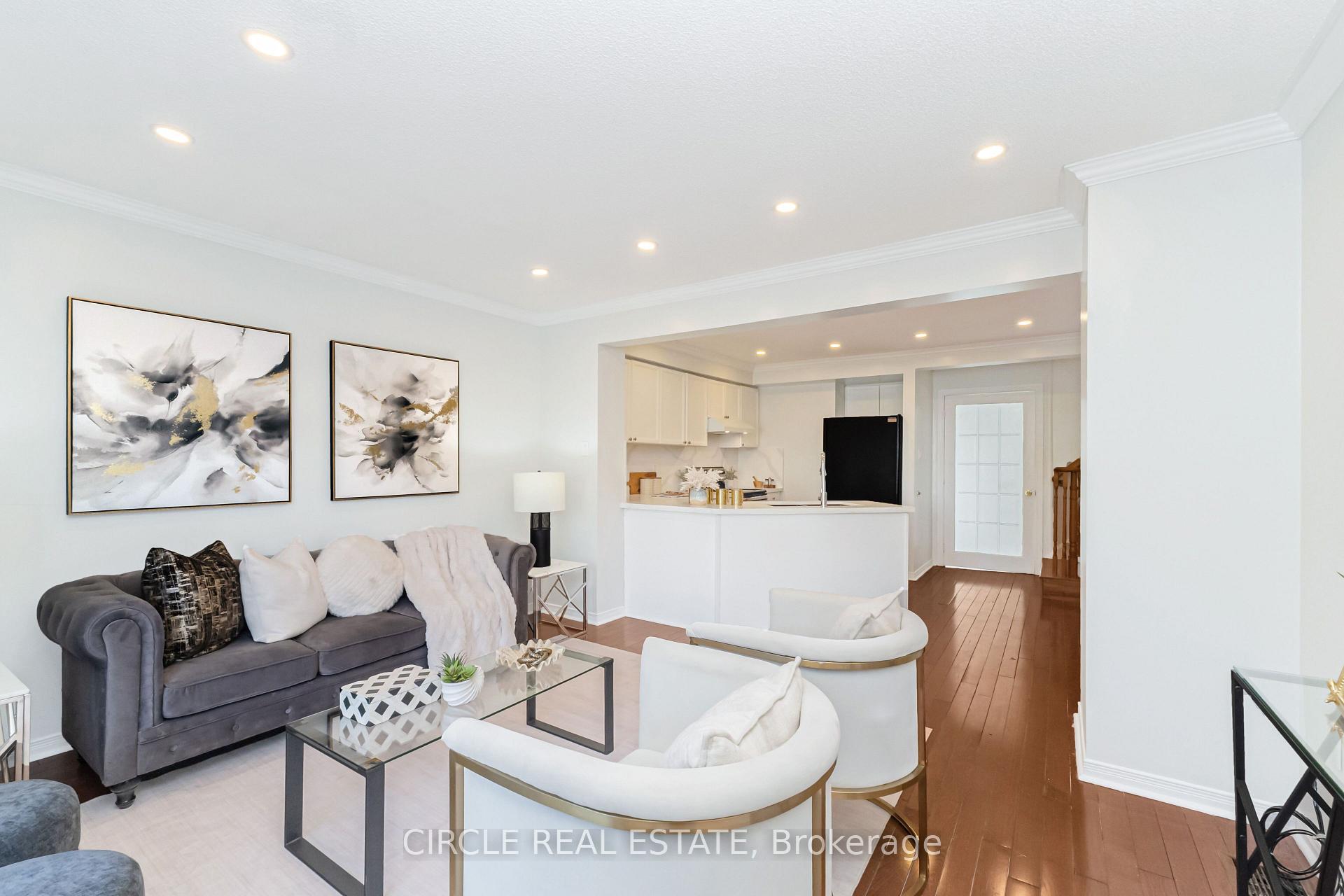 Photo 6 of 20 langdale Crescent, Brampton, Fletcher's West — HOMEH