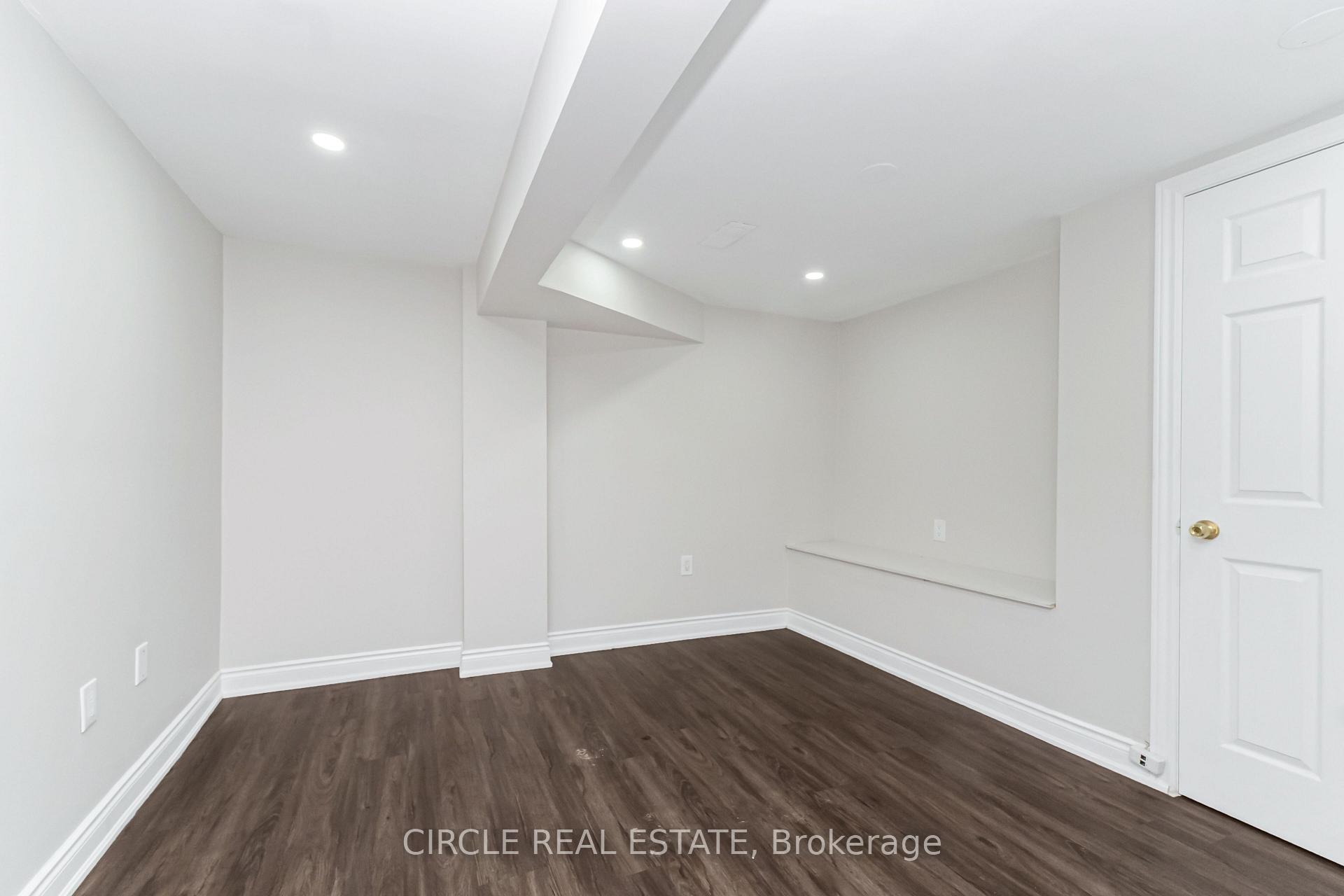 Photo 24 of 20 langdale Crescent, Brampton, Fletcher's West — HOMEH