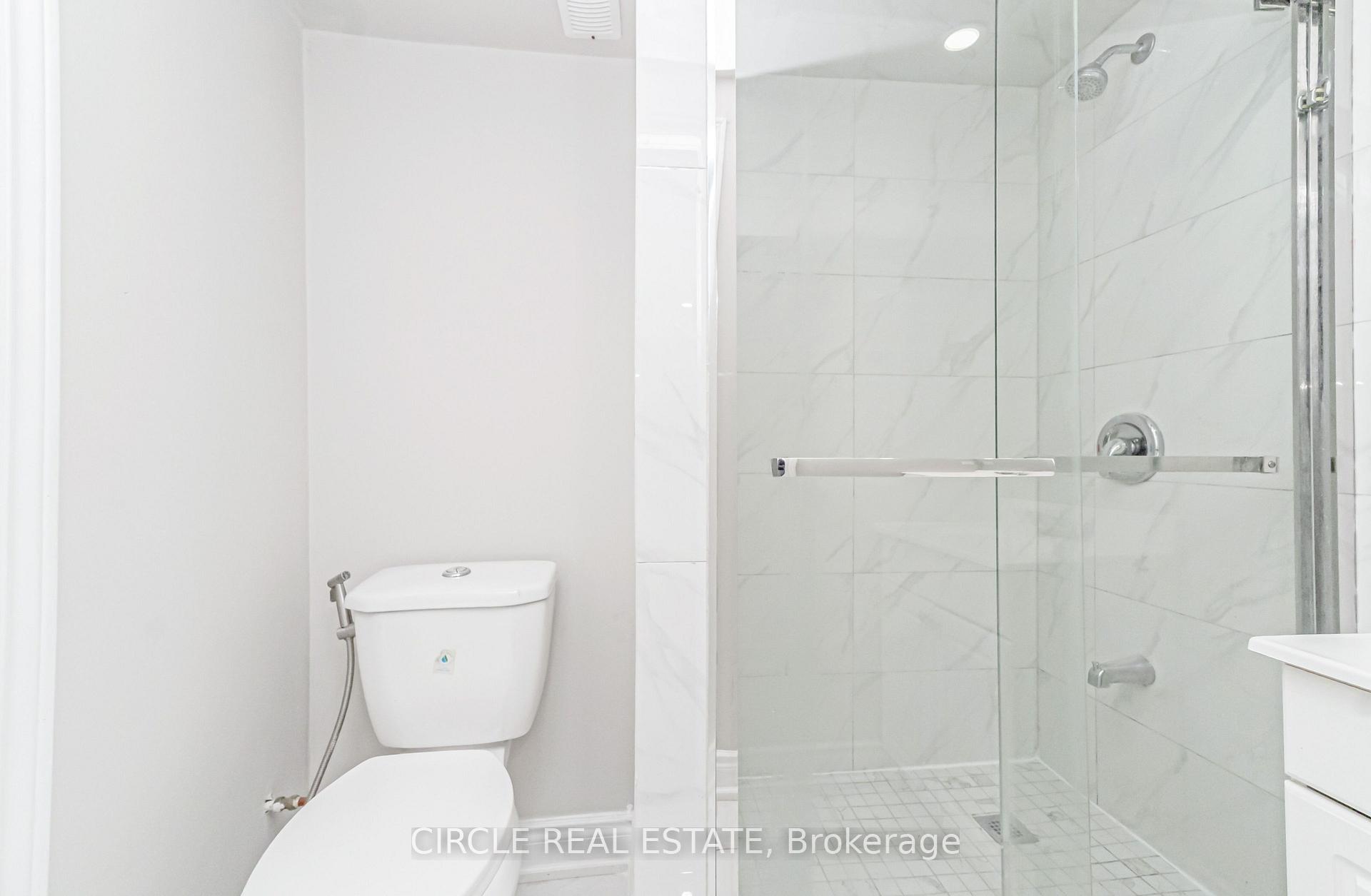 Photo 25 of 20 langdale Crescent, Brampton, Fletcher's West — HOMEH