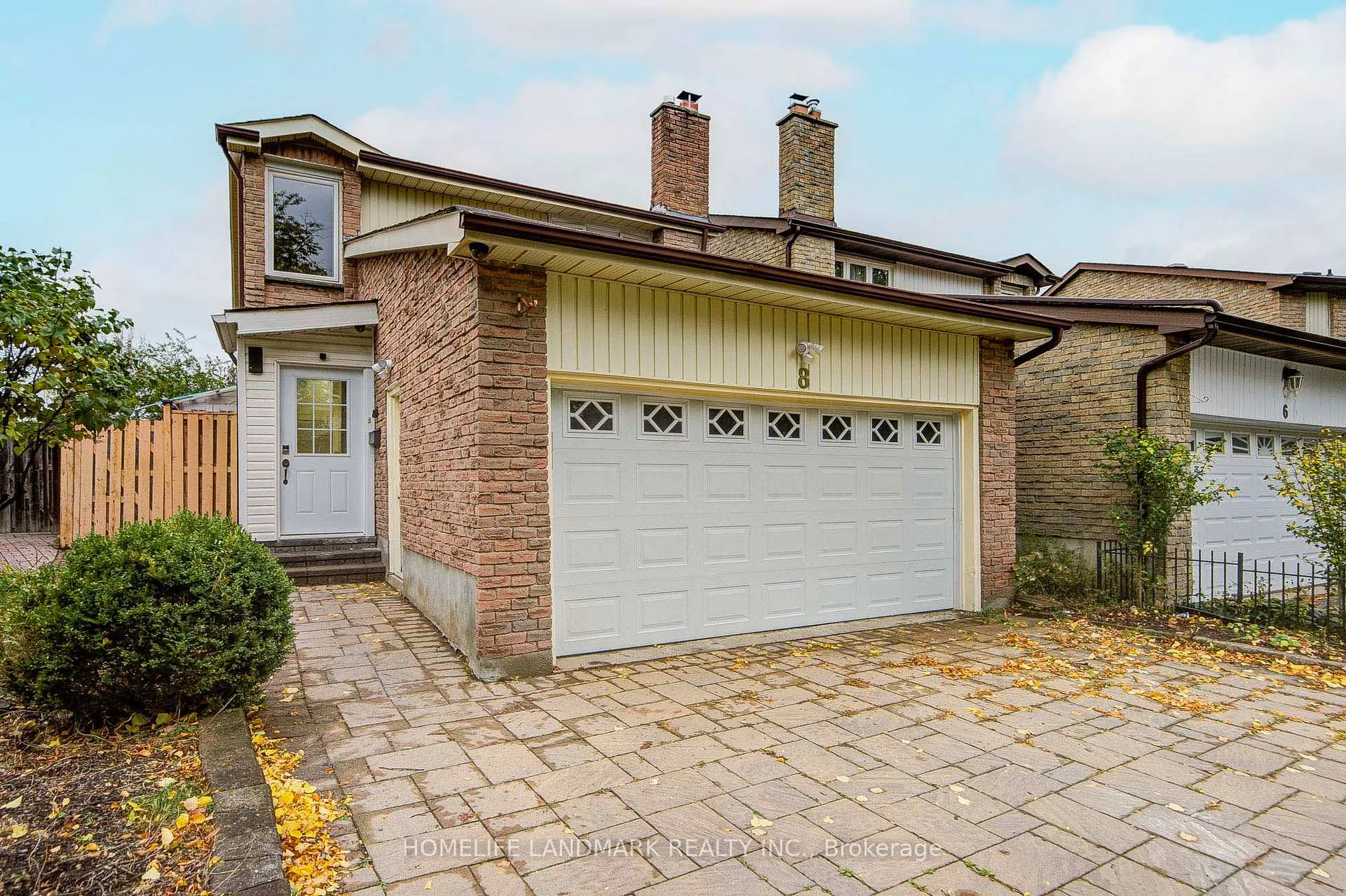 Photo 4 of 8 Fullerton Crescent, Markham, Milliken Mills West — HOMEH