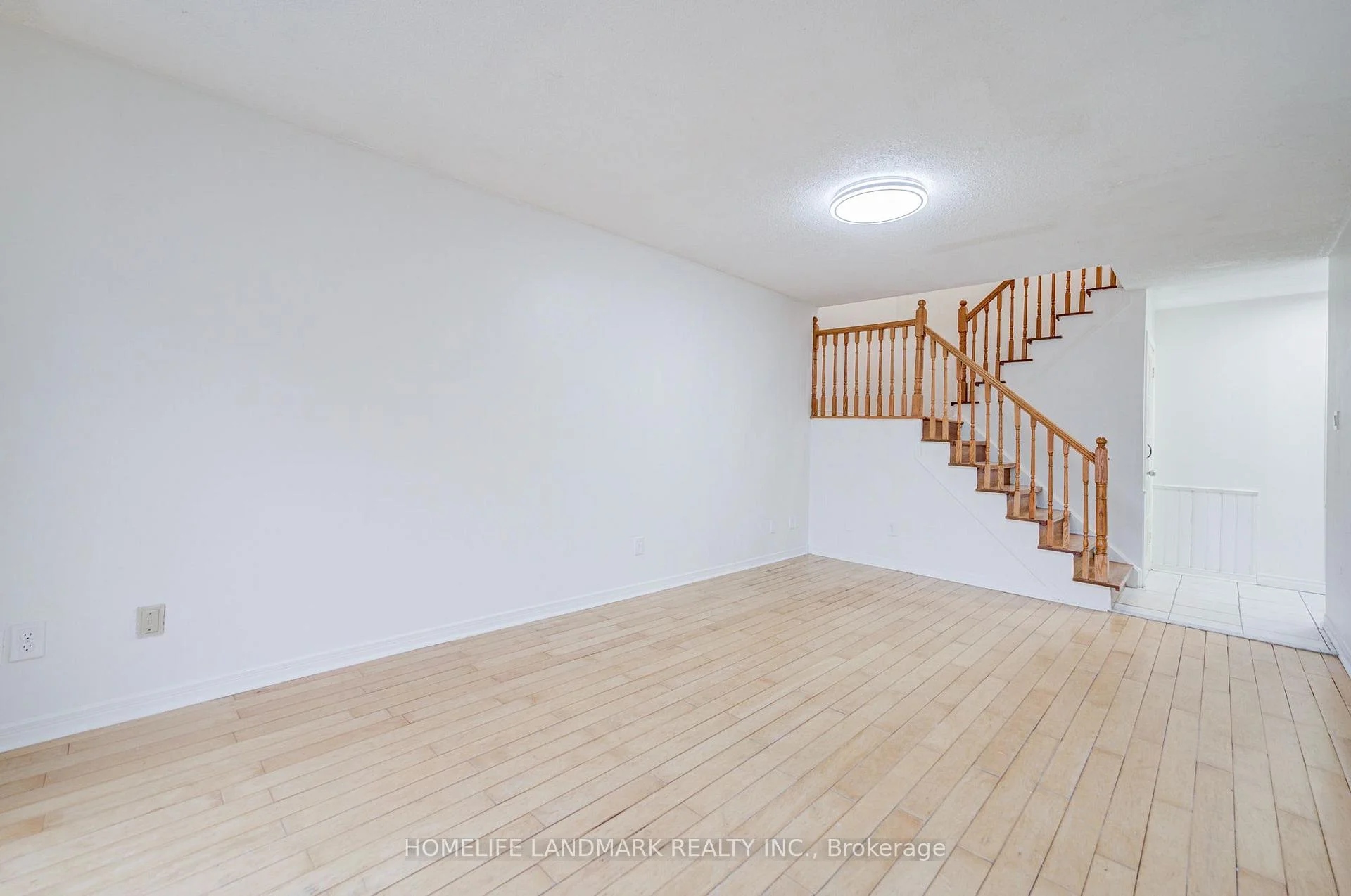Photo 20 of 8 Fullerton Crescent, Markham, Milliken Mills West — HOMEH