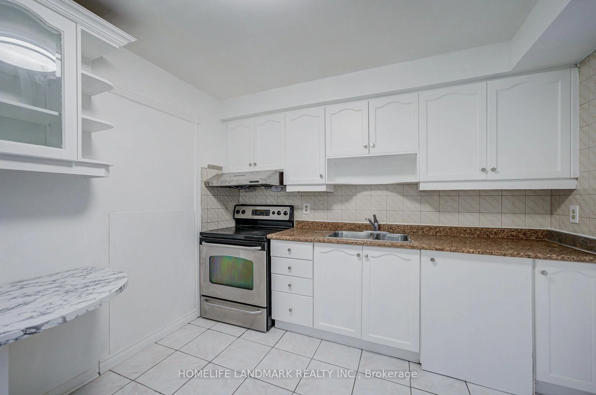 Photo 32 of 8 Fullerton Crescent, Markham, Milliken Mills West — HOMEH