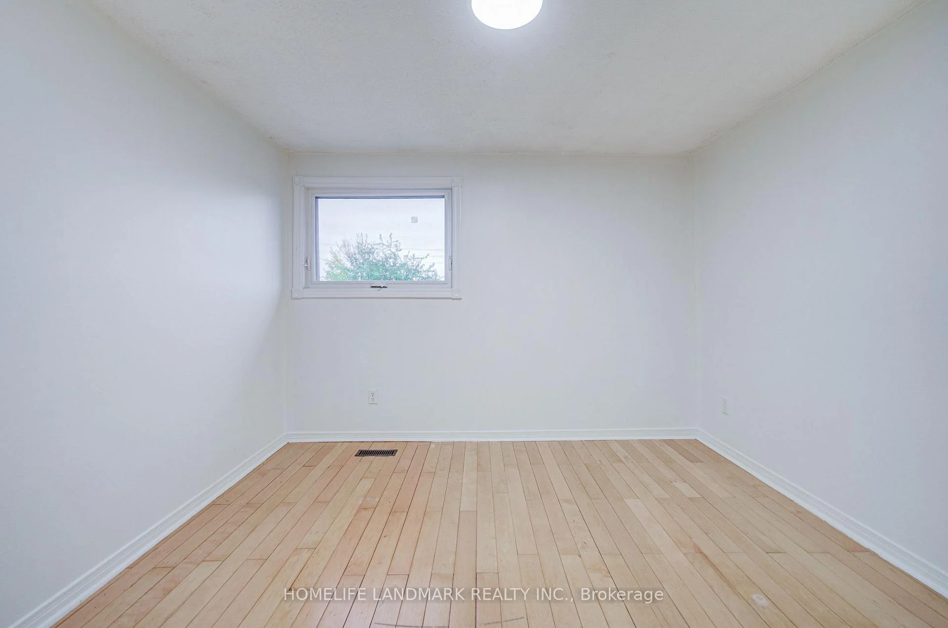 Photo 48 of 8 Fullerton Crescent, Markham, Milliken Mills West — HOMEH
