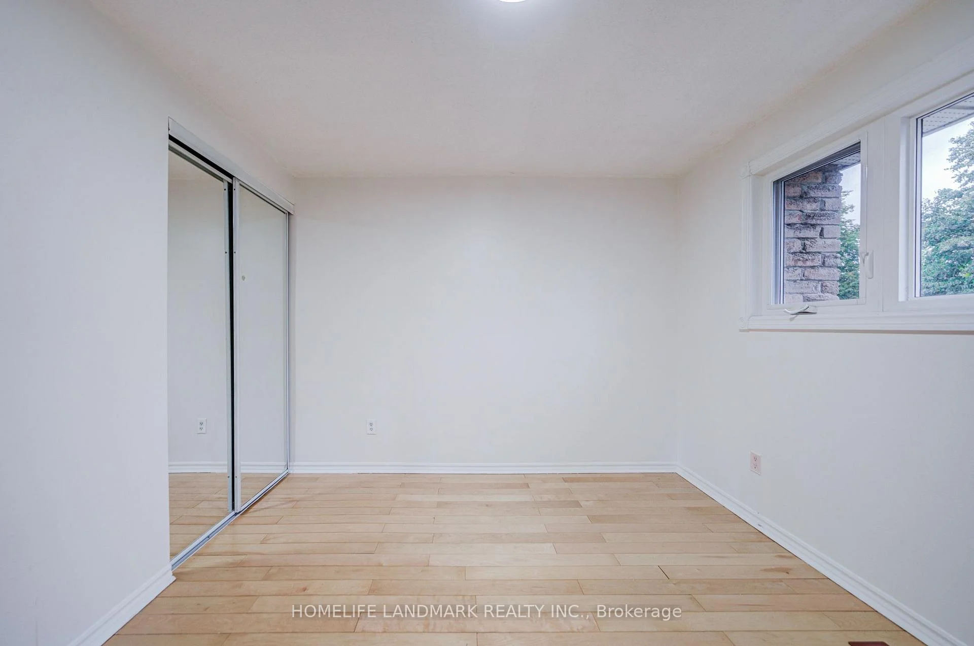 Photo 51 of 8 Fullerton Crescent, Markham, Milliken Mills West — HOMEH