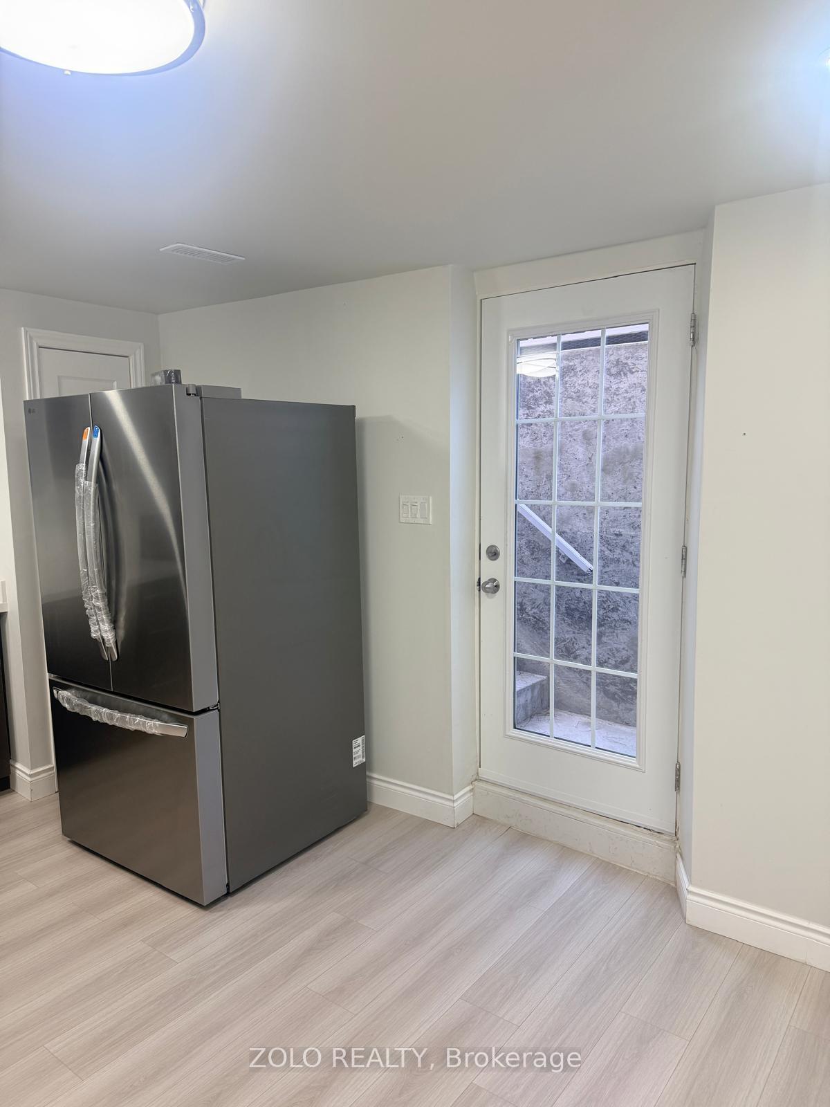 Photo 12 of Unit Basement, 21 Cattail Crescent, Hamilton, Waterdown — HOMEH