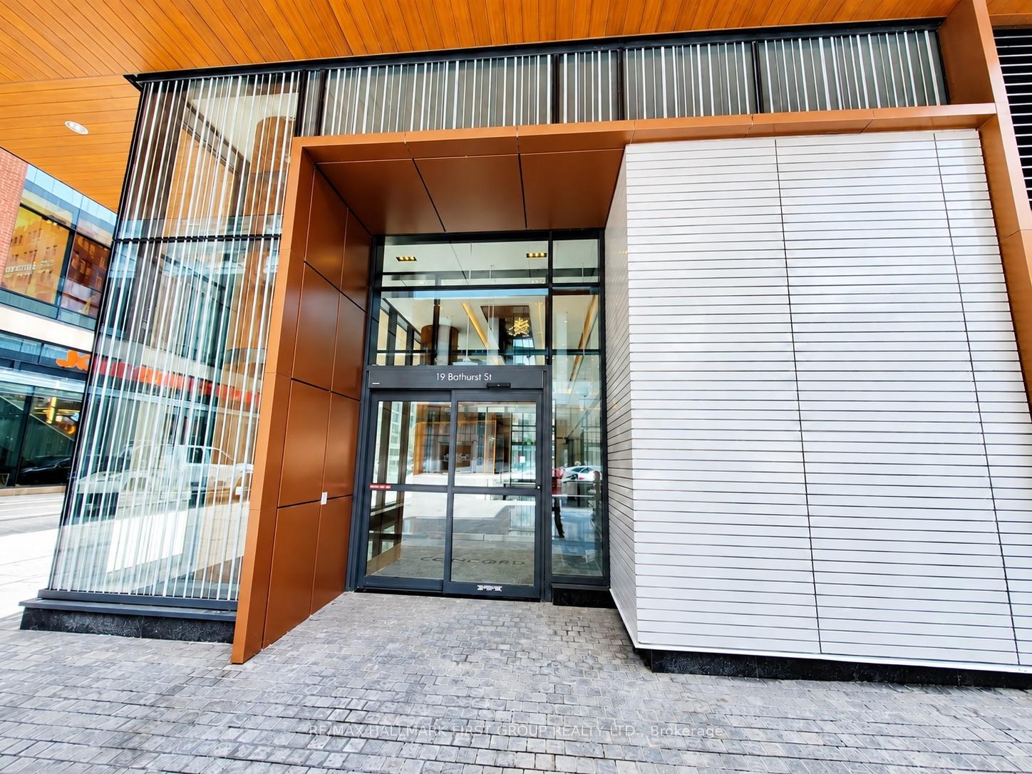 Photo 4 of Unit 2701, 19 Bathurst Street, Toronto, Waterfront Communities — HOMEH