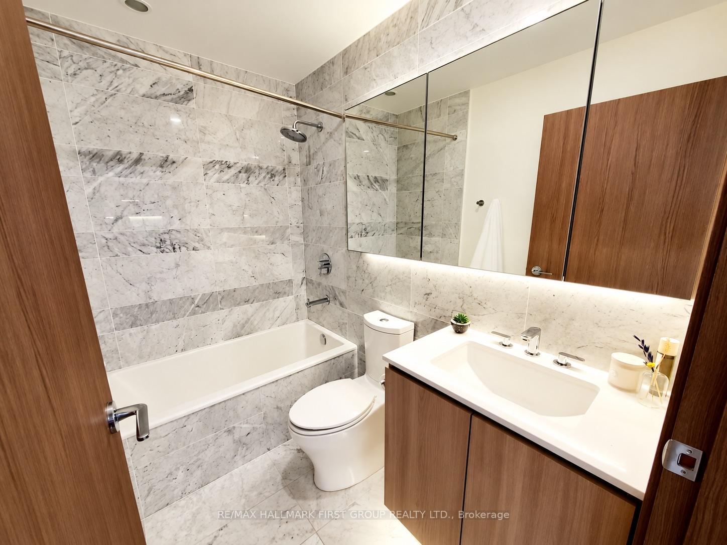 Photo 19 of Unit 2701, 19 Bathurst Street, Toronto, Waterfront Communities — HOMEH