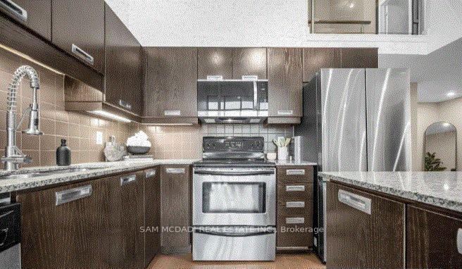 Photo 10 of Unit 803, 2 Fieldway Road E, Etobicoke, Islington-City Centre West — HOMEH