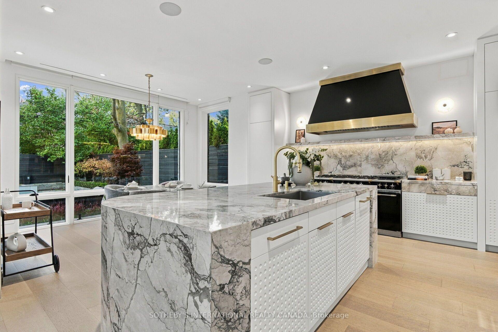 Photo 17 of 335 Lytton Boulevard, Toronto, Lawrence Park South — HOMEH
