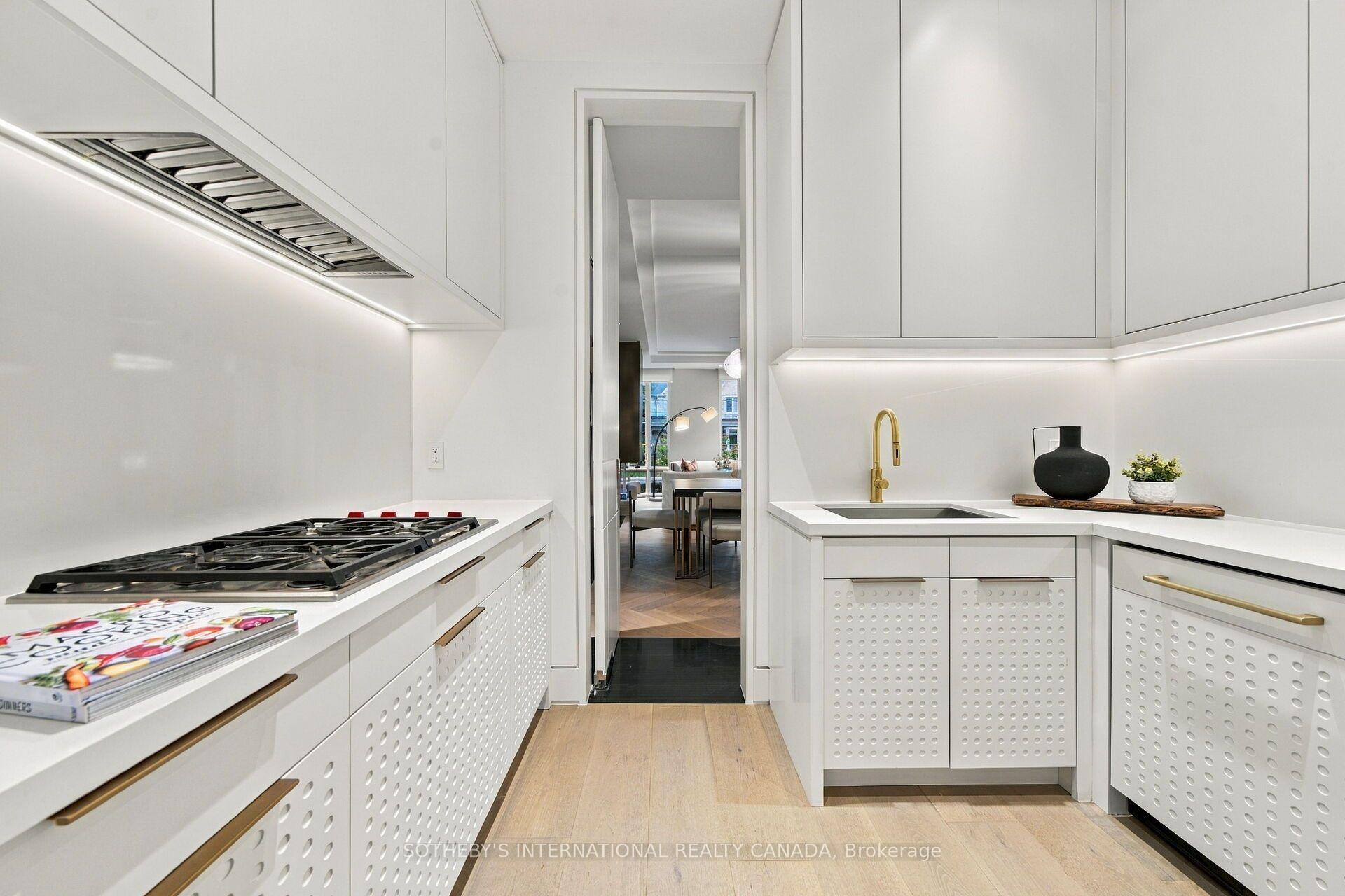 Photo 18 of 335 Lytton Boulevard, Toronto, Lawrence Park South — HOMEH