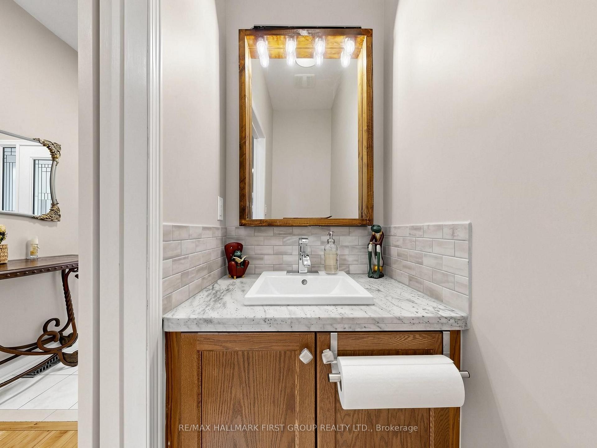 Photo 6 of 325 Isaac Murray Avenue, Vaughan, Maple — HOMEH