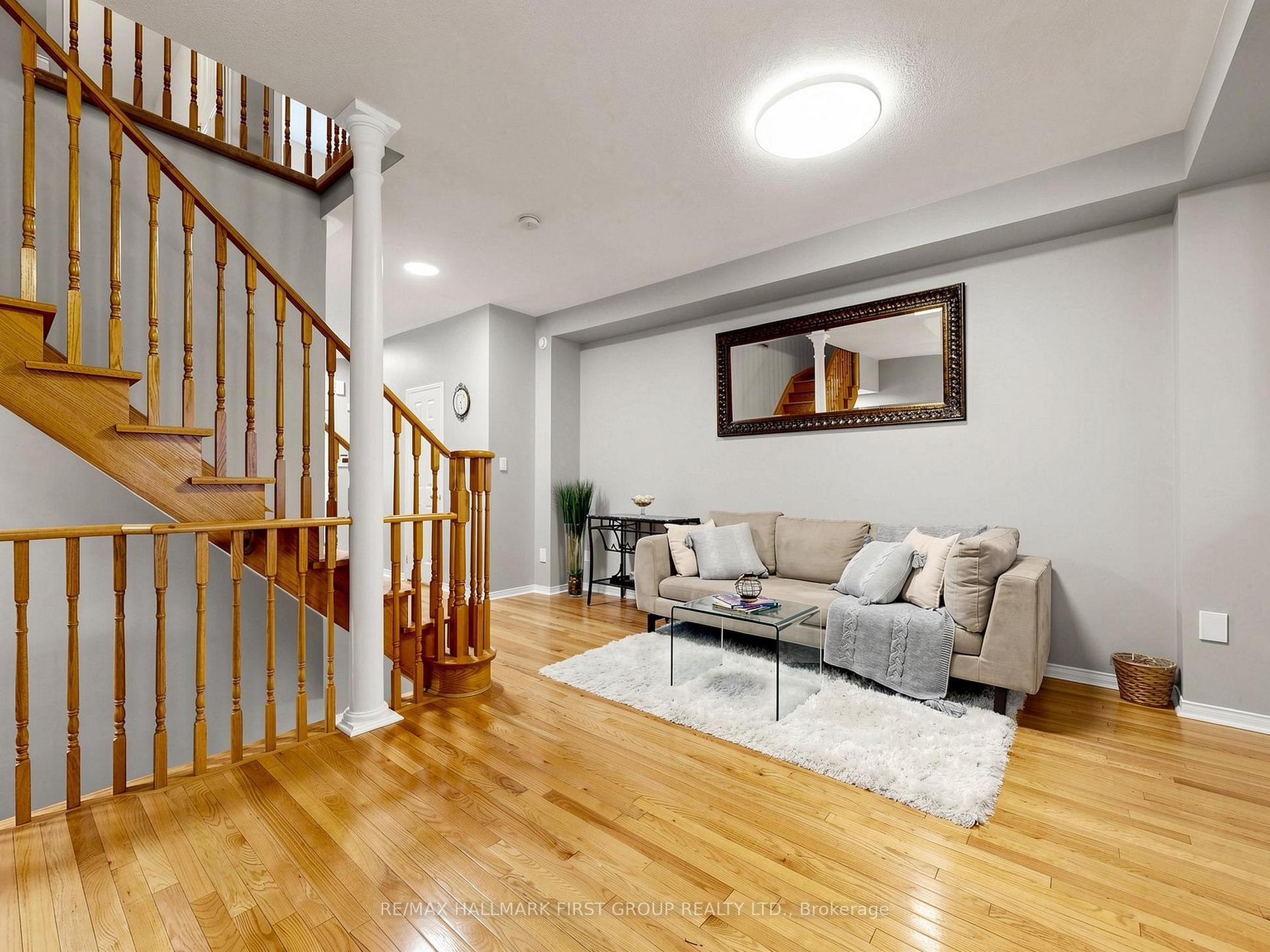 Photo 8 of 325 Isaac Murray Avenue, Vaughan, Maple — HOMEH