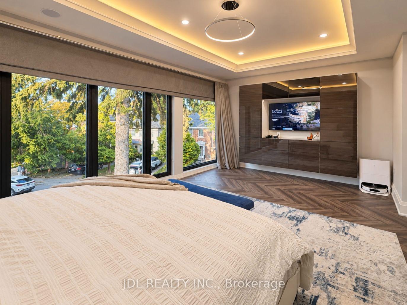 Photo 19 of 48 Sharron Drive, Toronto, Leaside — HOMEH