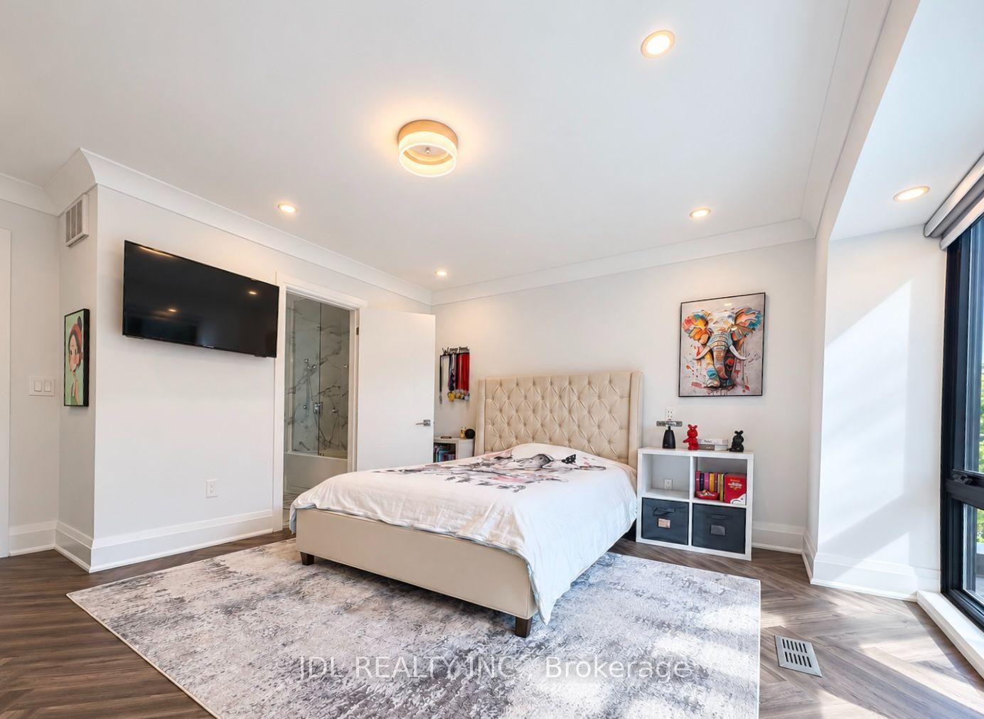 Photo 23 of 48 Sharron Drive, Toronto, Leaside — HOMEH