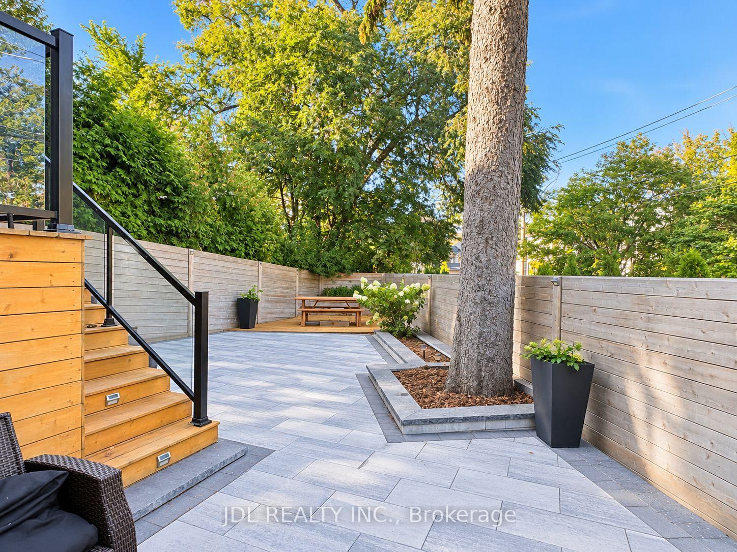 Photo 34 of 48 Sharron Drive, Toronto, Leaside — HOMEH