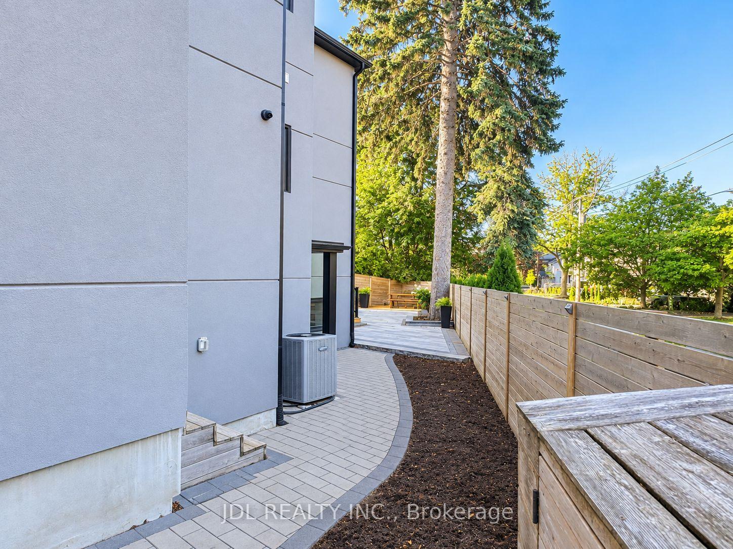 Photo 35 of 48 Sharron Drive, Toronto, Leaside — HOMEH