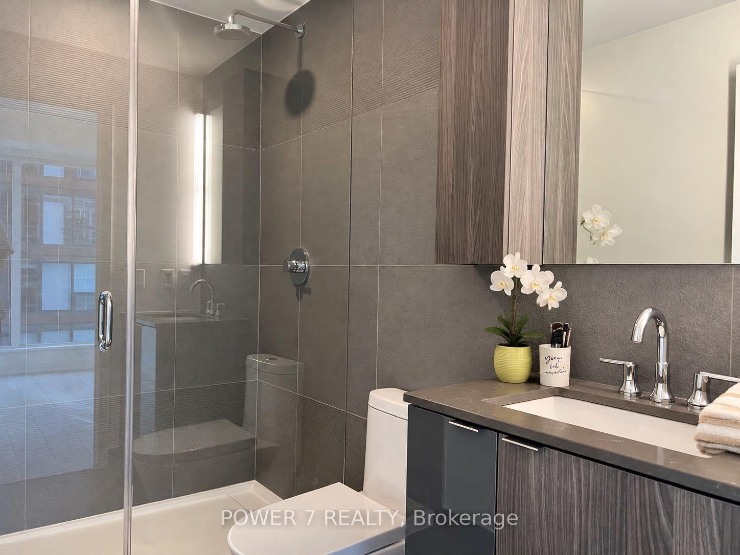Photo 10 of Unit 1711, 35 Mercer Street, Toronto, Waterfront Communities — HOMEH