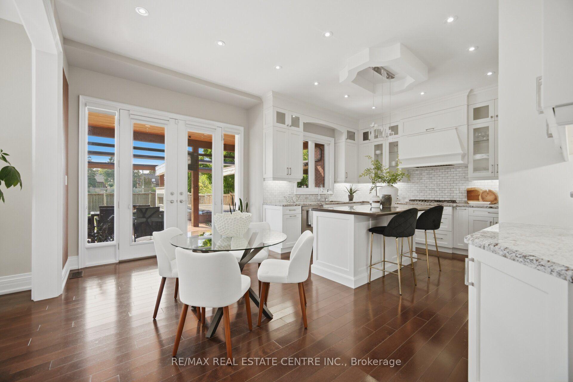 Photo 11 of 60 Jopling Avenue N, Etobicoke, Islington-City Centre West — HOMEH