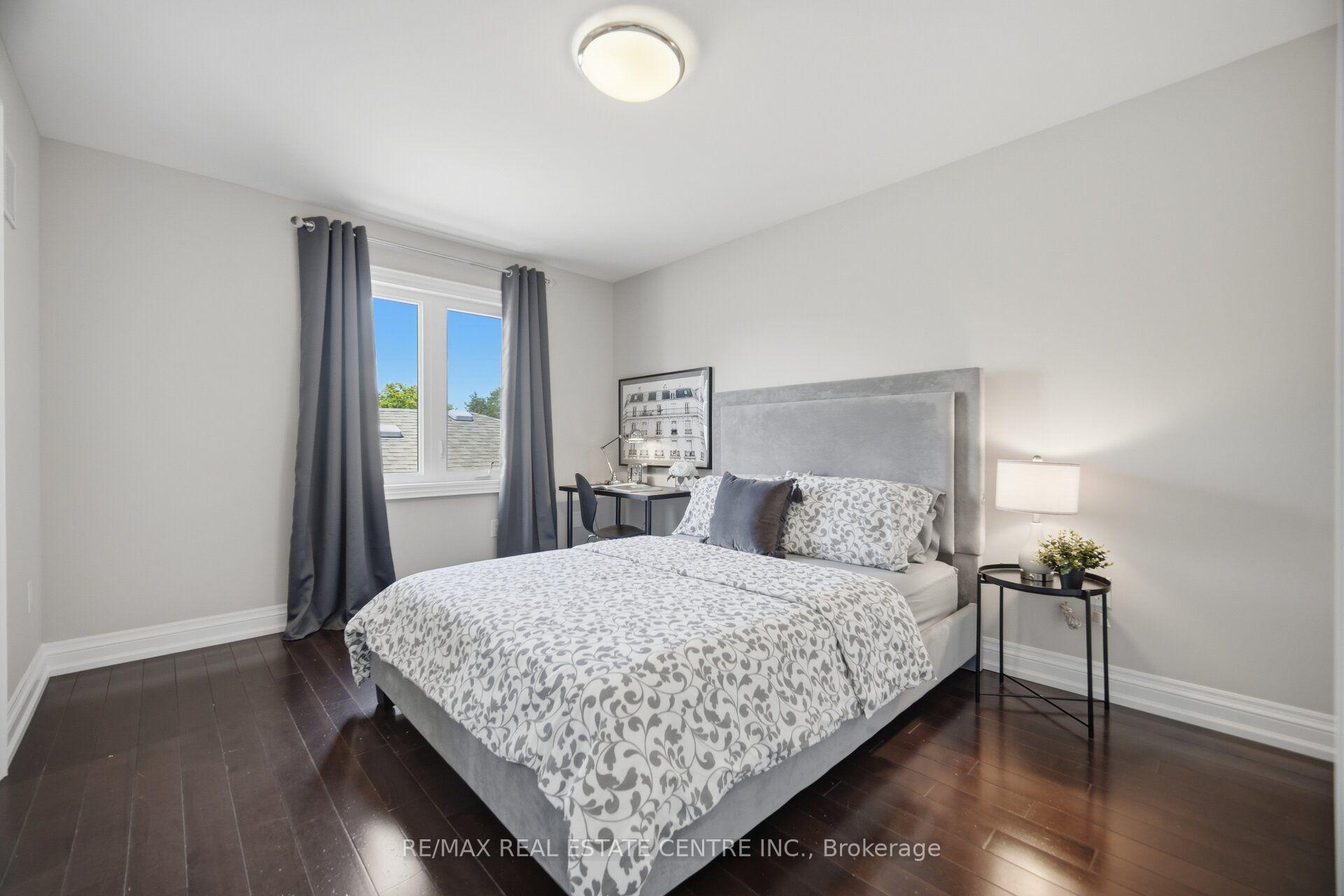 Photo 23 of 60 Jopling Avenue N, Etobicoke, Islington-City Centre West — HOMEH