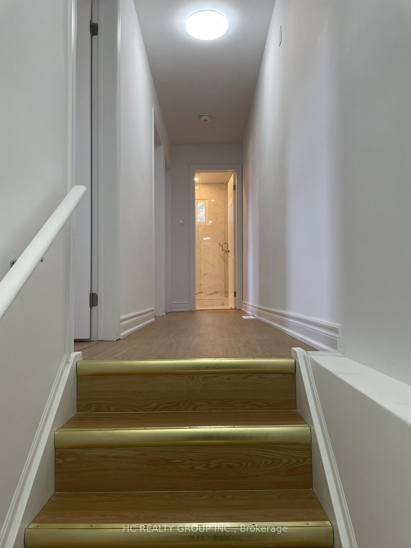Photo 4 of Unit Upper, 48 Torrens Avenue, Toronto, Broadview North — HOMEH