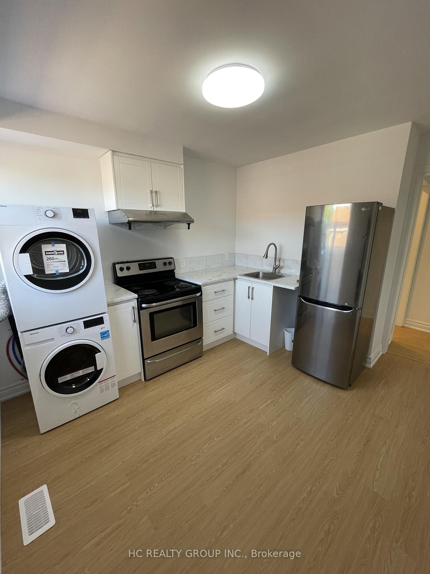 Photo 11 of Unit Upper, 48 Torrens Avenue, Toronto, Broadview North — HOMEH