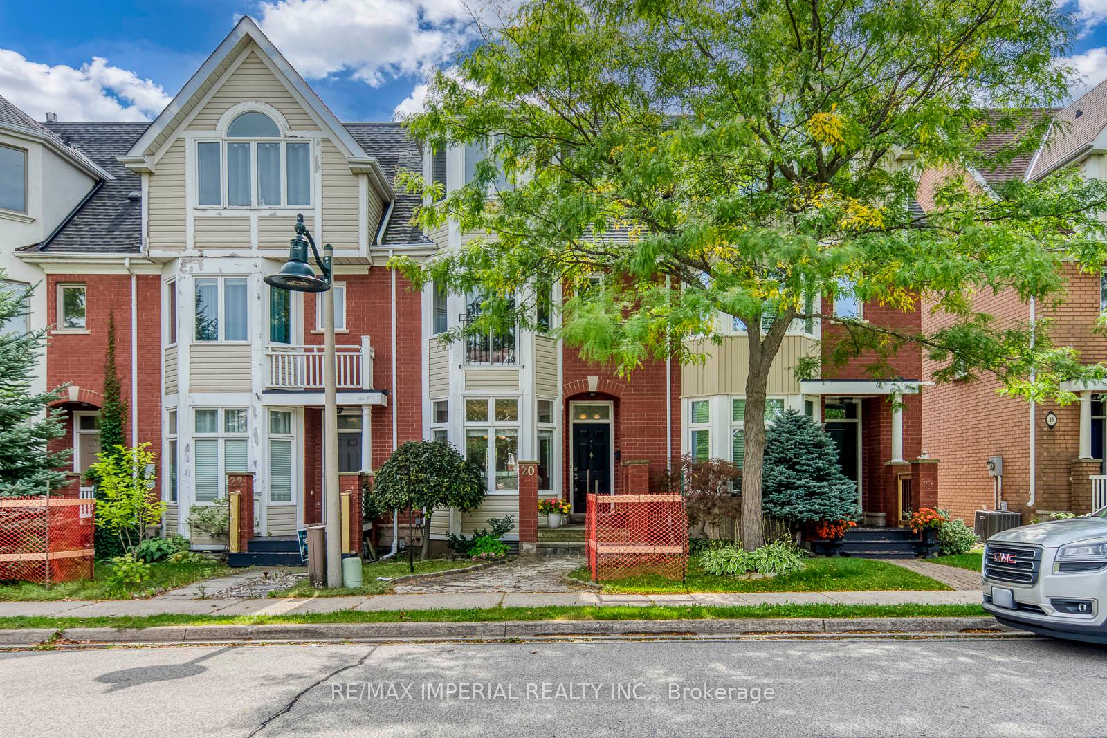 Photo 4 of 20 The Greenery, Oakville, River Oaks — HOMEH