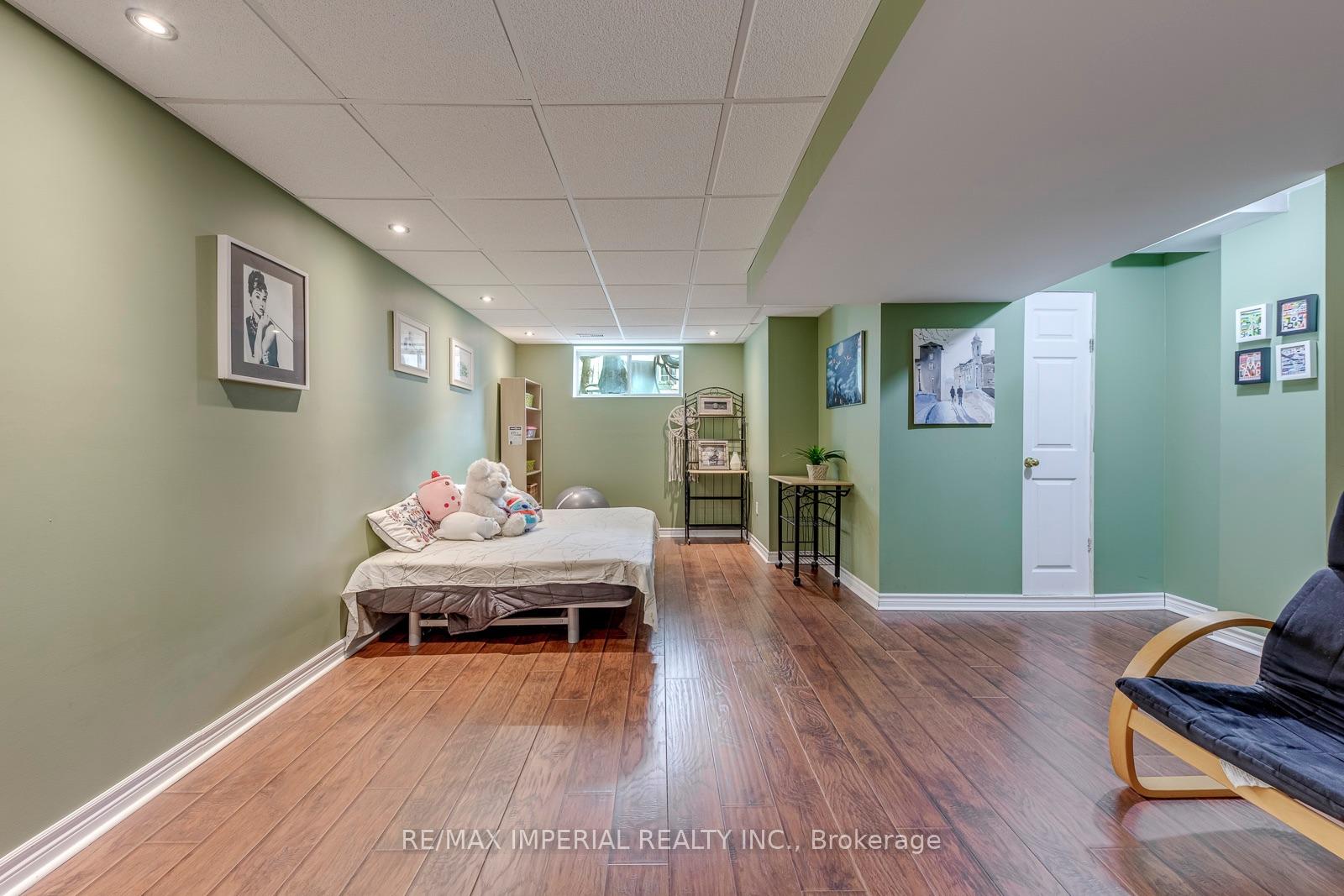 Photo 5 of 20 The Greenery, Oakville, River Oaks — HOMEH