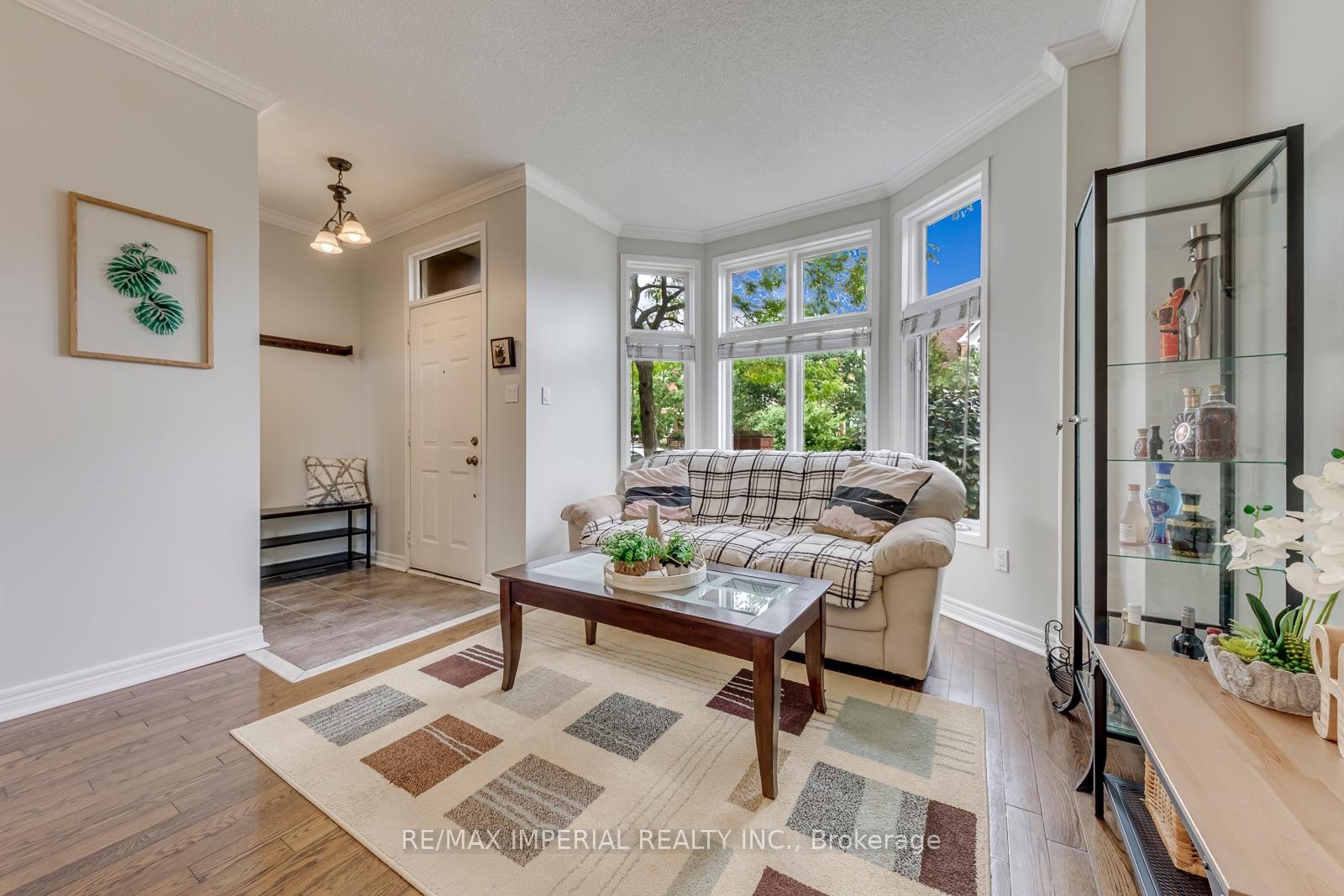Photo 10 of 20 The Greenery, Oakville, River Oaks — HOMEH