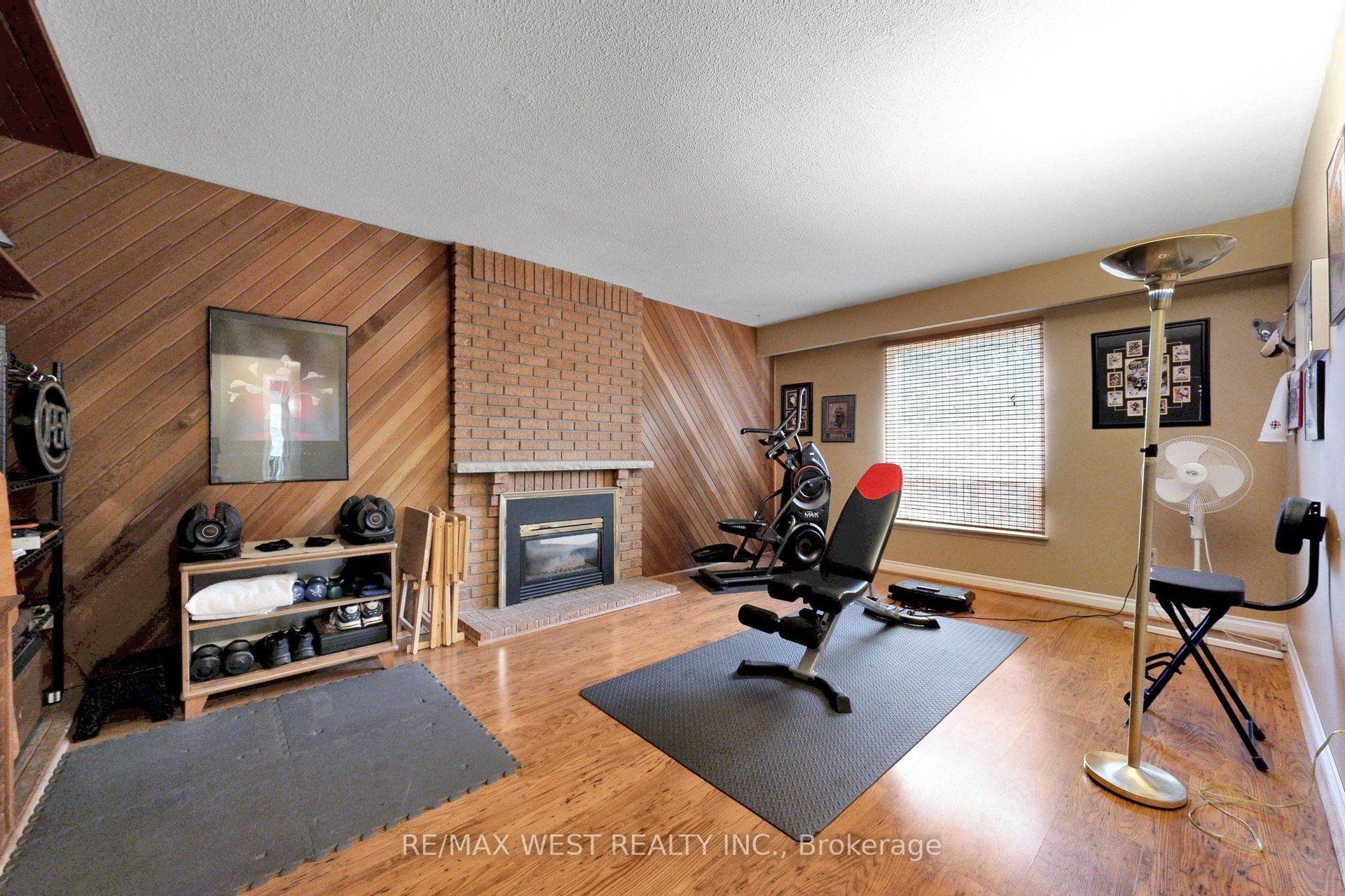 Photo 13 of 13 Mansfield Street, Brampton, Central Park — HOMEH