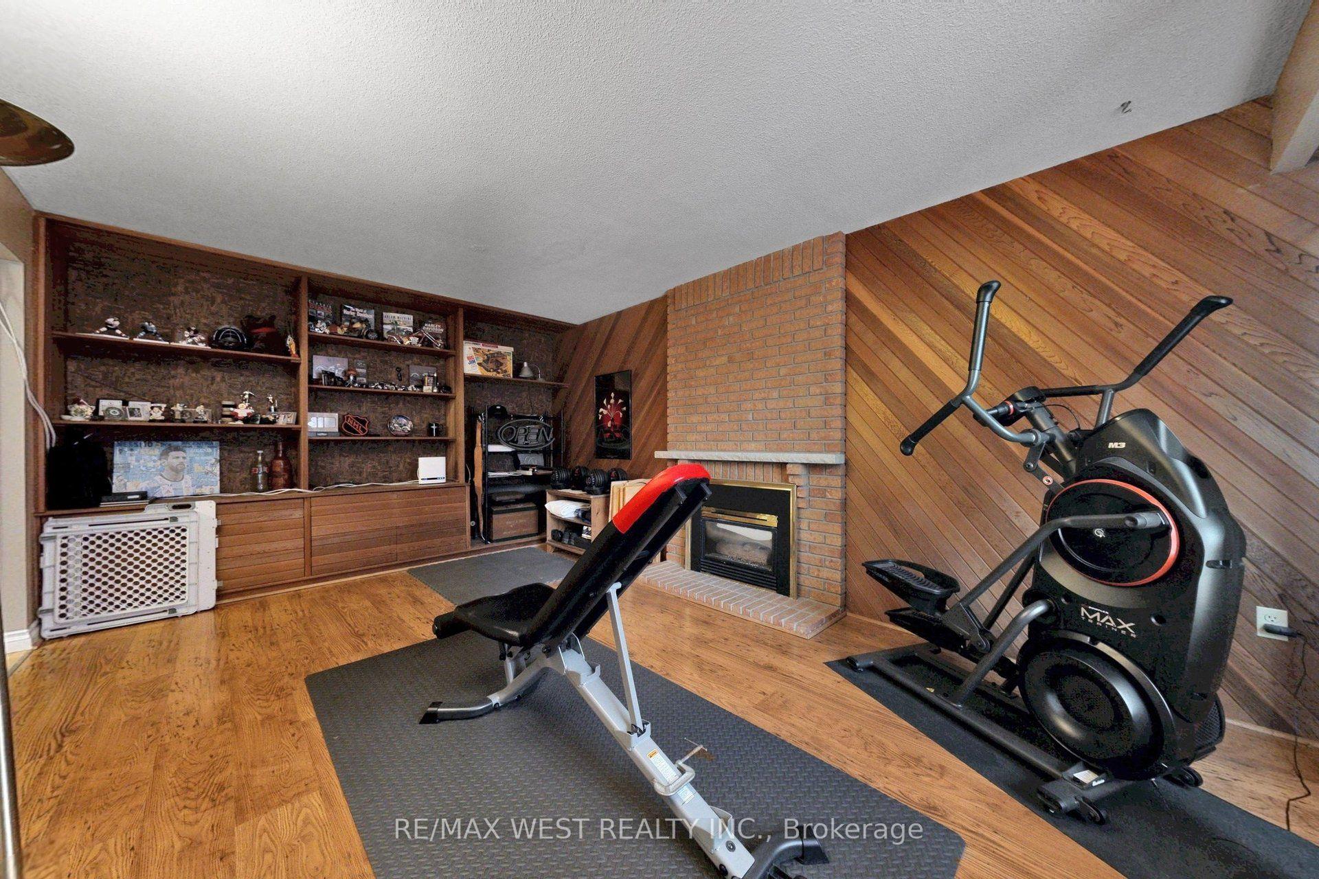 Photo 15 of 13 Mansfield Street, Brampton, Central Park — HOMEH