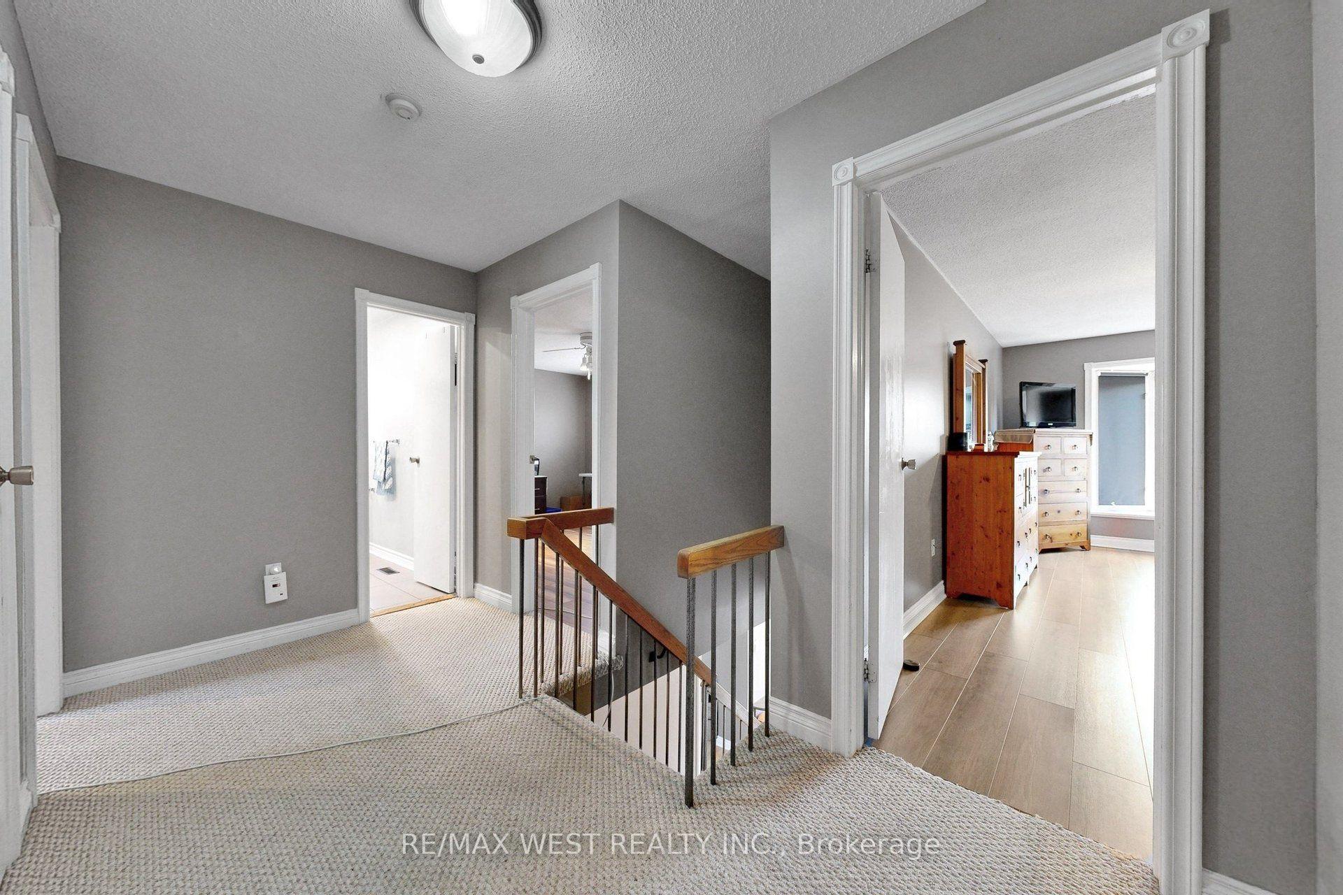Photo 19 of 13 Mansfield Street, Brampton, Central Park — HOMEH