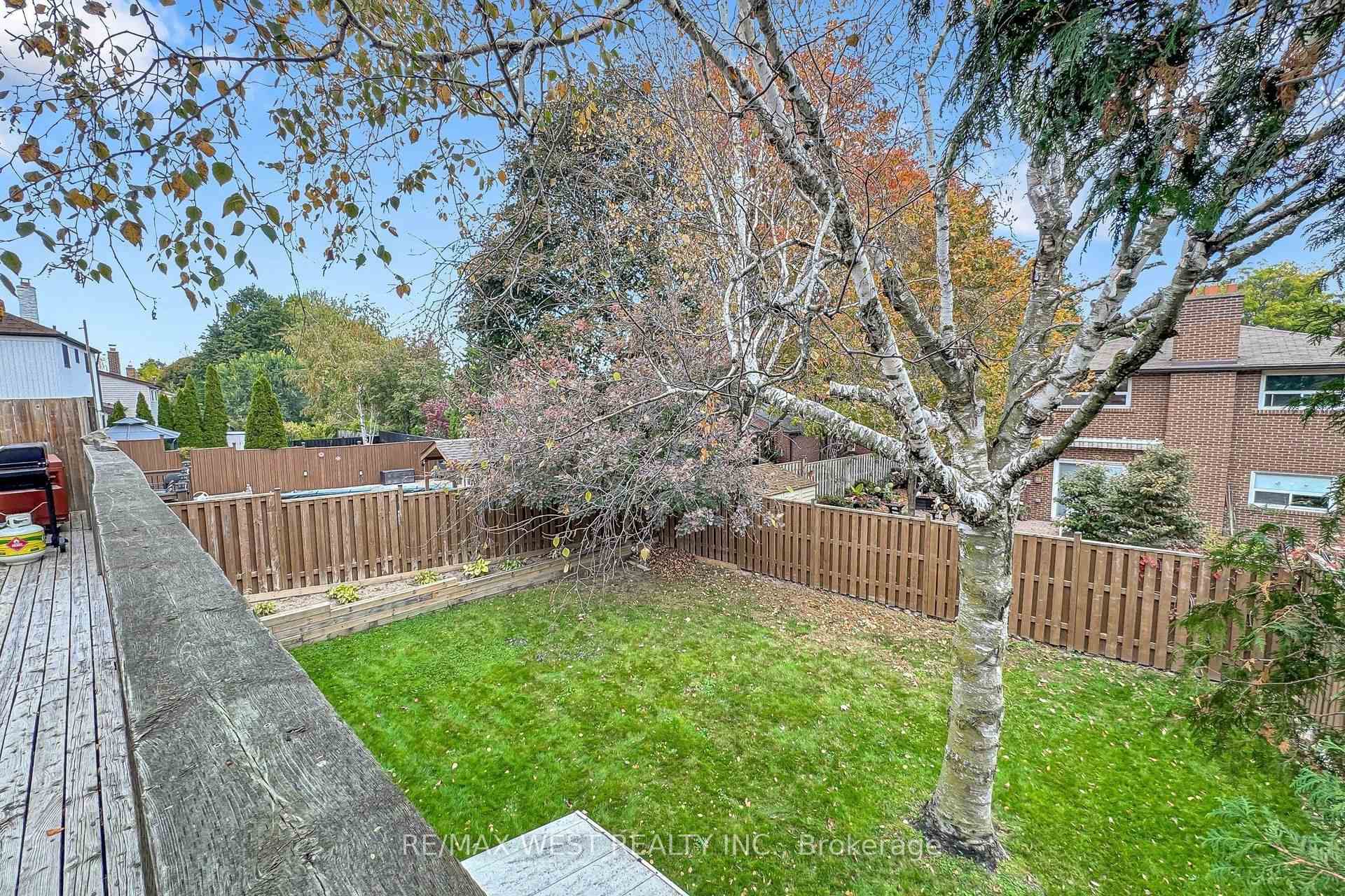 Photo 41 of 13 Mansfield Street, Brampton, Central Park — HOMEH