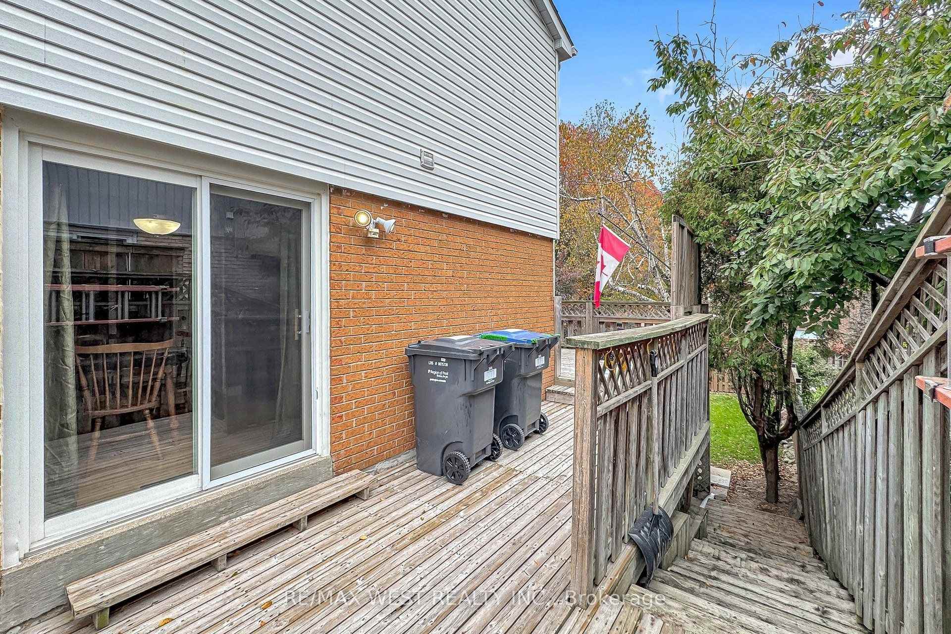 Photo 42 of 13 Mansfield Street, Brampton, Central Park — HOMEH