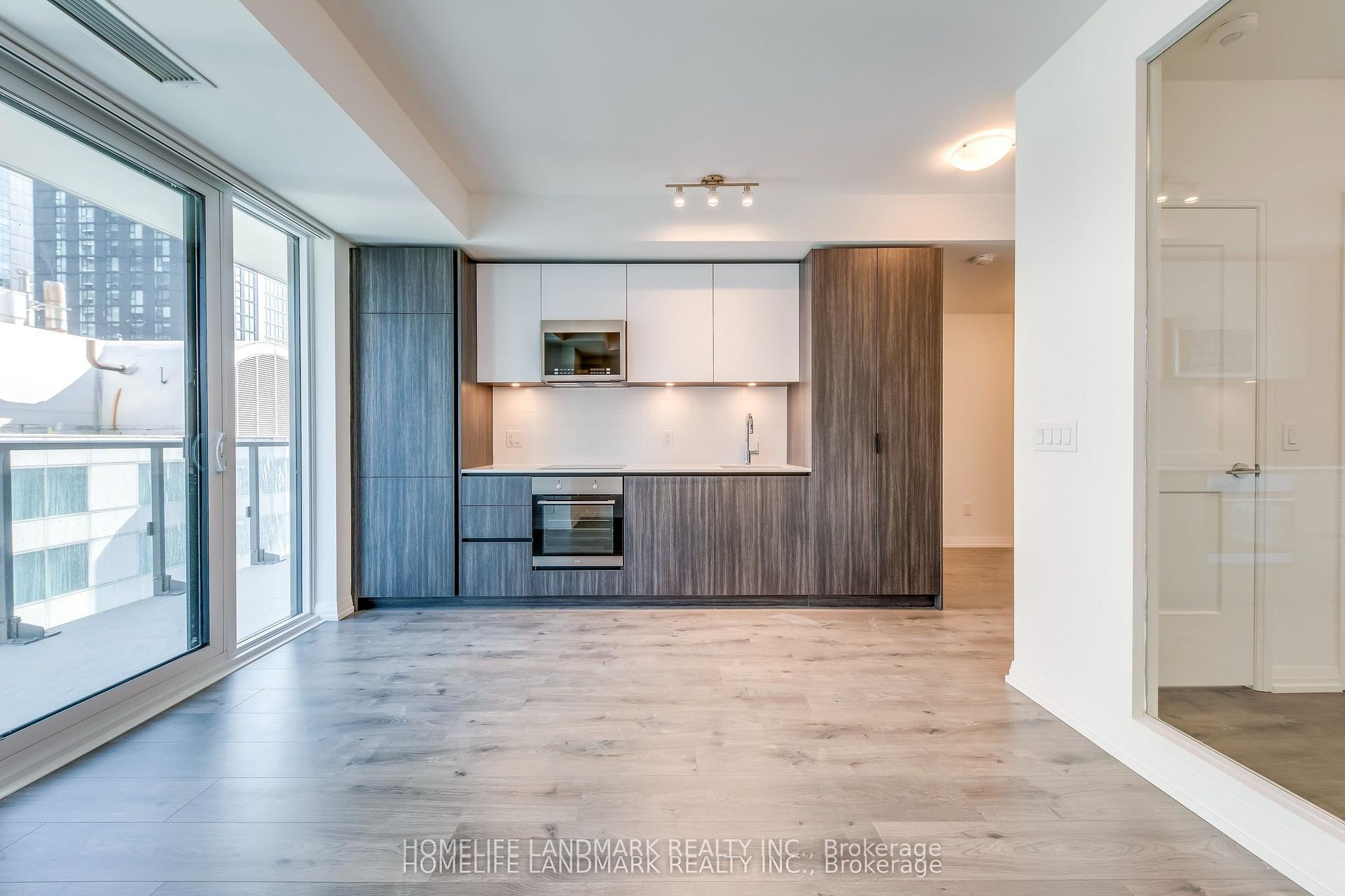 Photo 8 of Unit 2411, 8 Widmer Street, Toronto, Waterfront Communities — HOMEH