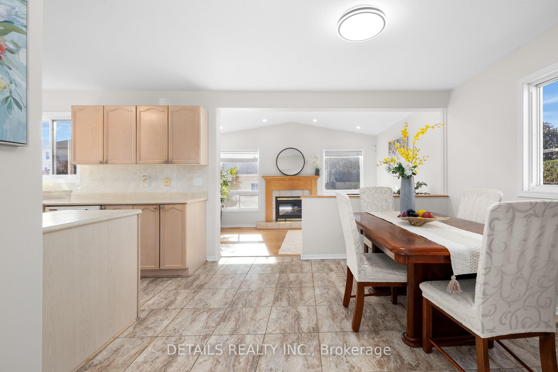 Photo 11 of 106 Woodgate Way, Ottawa, Barrhaven - Longfields — HOMEH