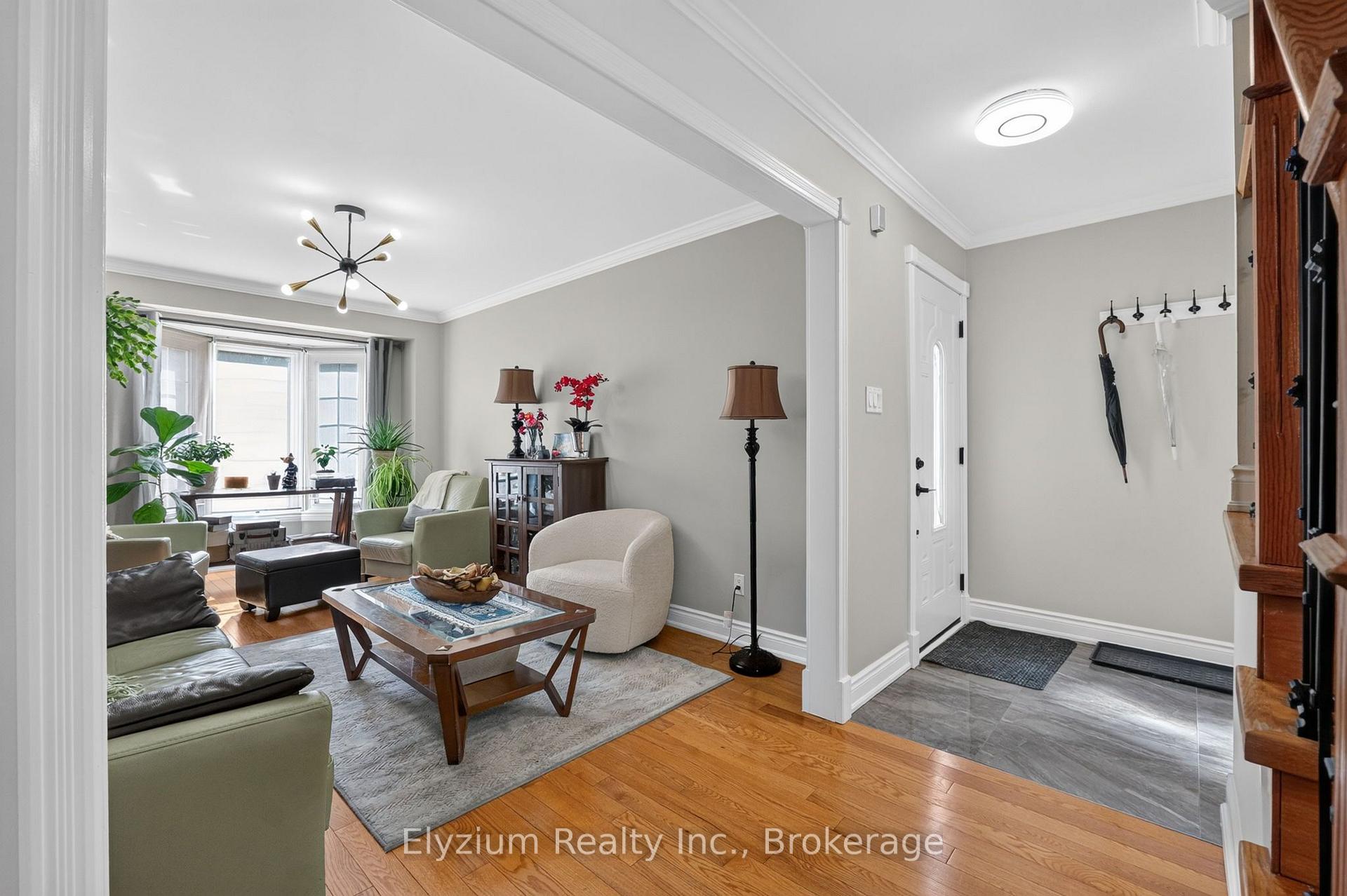 Photo 6 of 4193 Martlen Crescent, Mississauga, Erin Mills — HOMEH