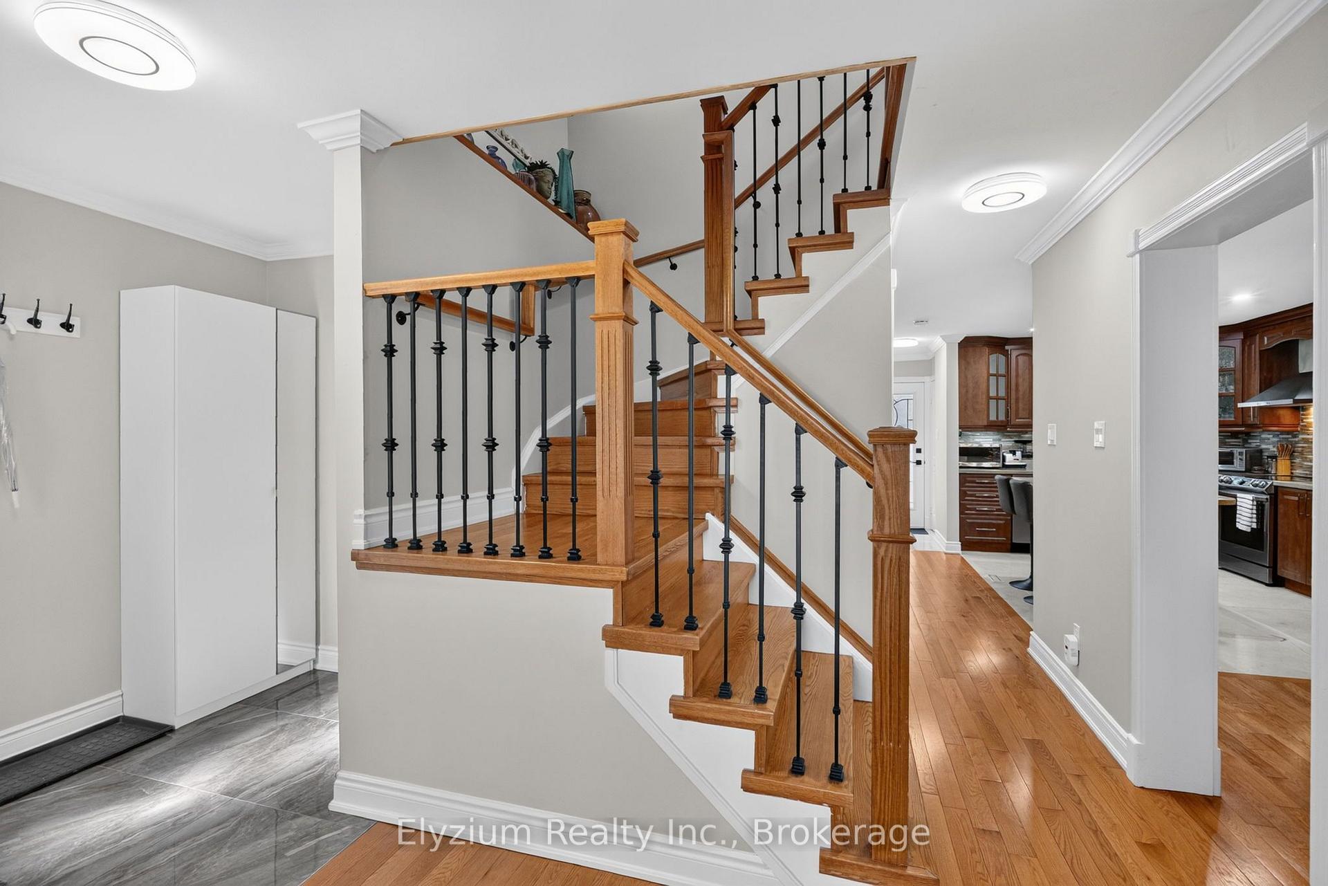 Photo 9 of 4193 Martlen Crescent, Mississauga, Erin Mills — HOMEH