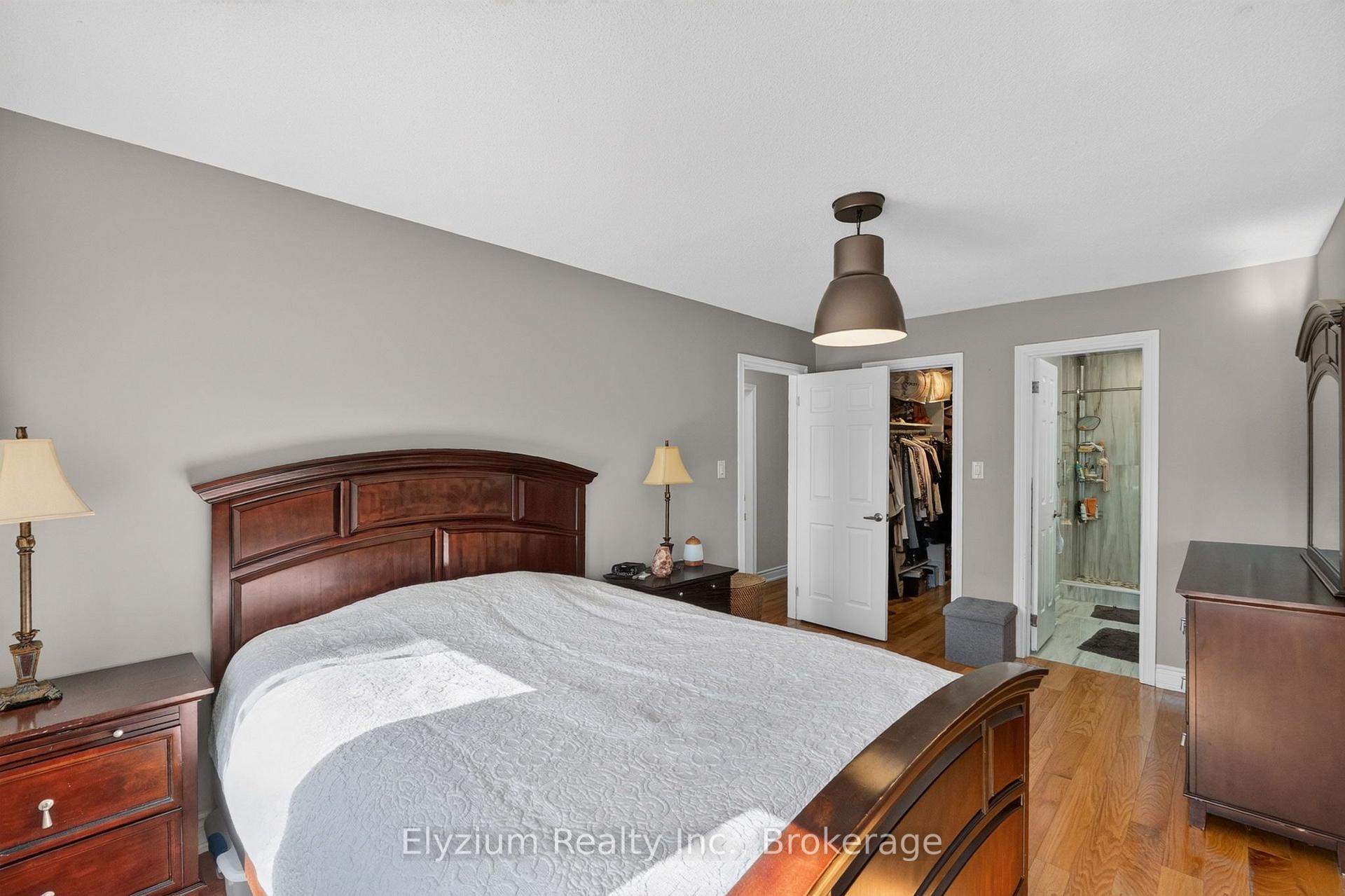 Photo 23 of 4193 Martlen Crescent, Mississauga, Erin Mills — HOMEH