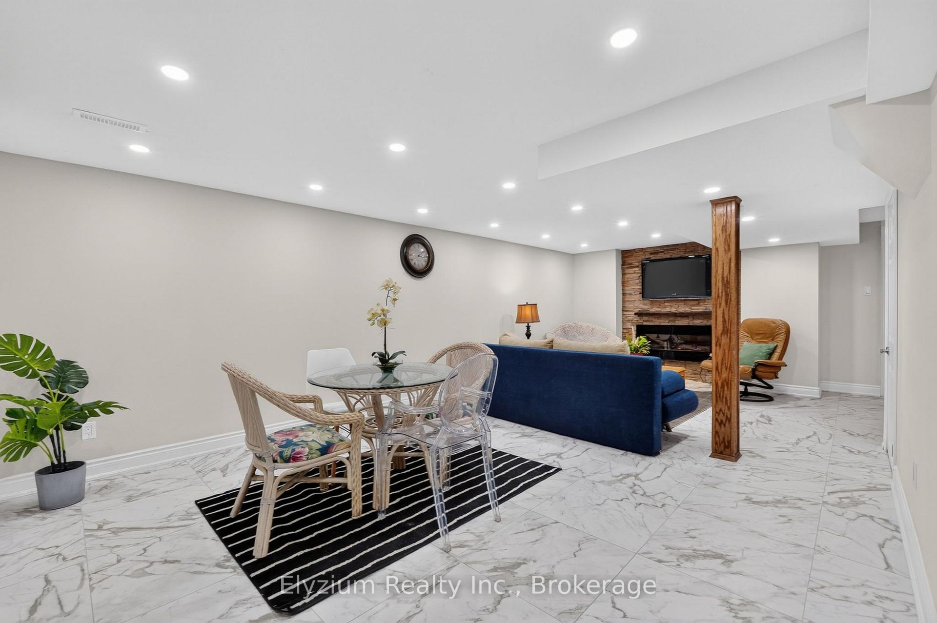 Photo 32 of 4193 Martlen Crescent, Mississauga, Erin Mills — HOMEH