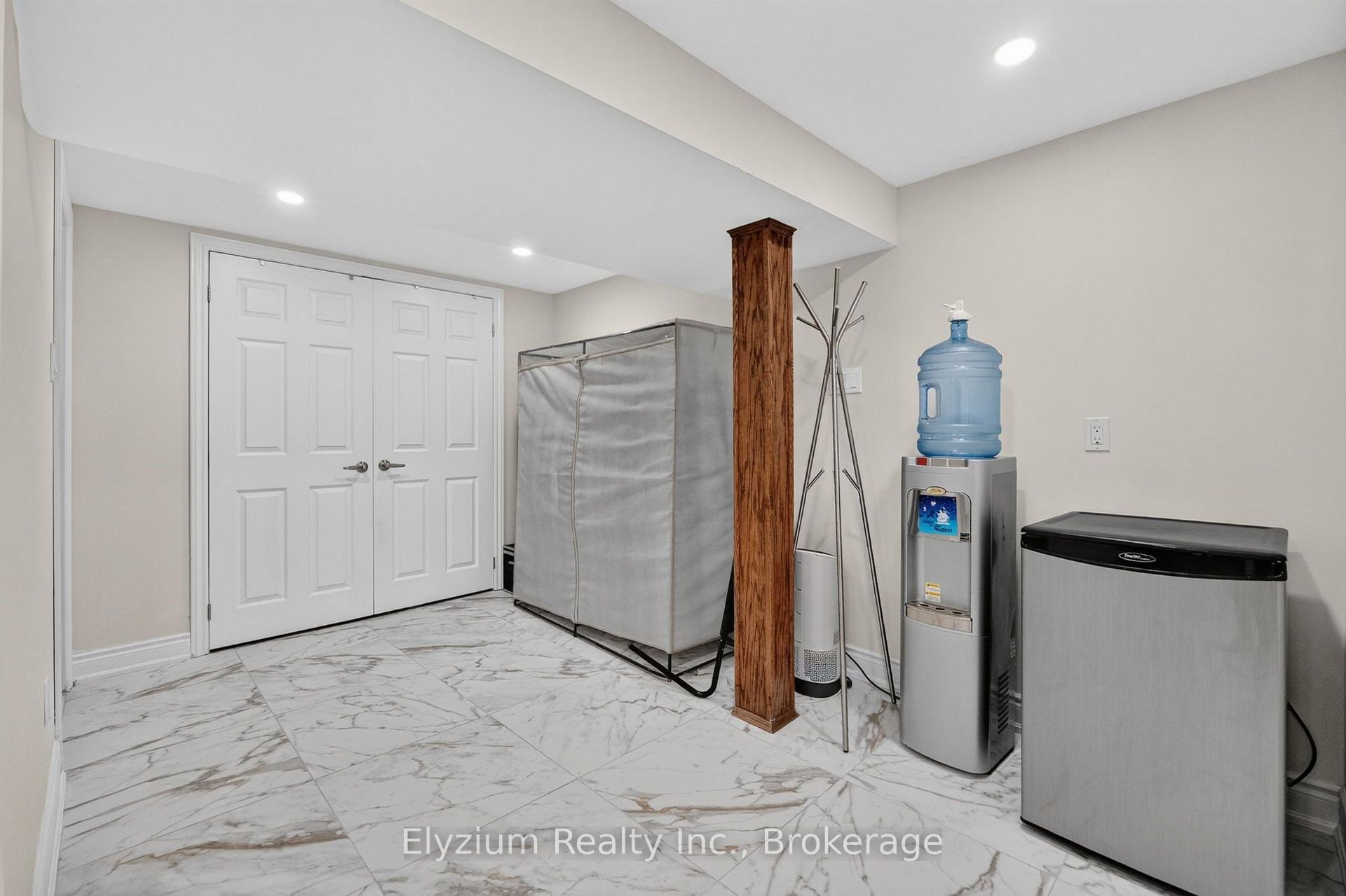 Photo 36 of 4193 Martlen Crescent, Mississauga, Erin Mills — HOMEH