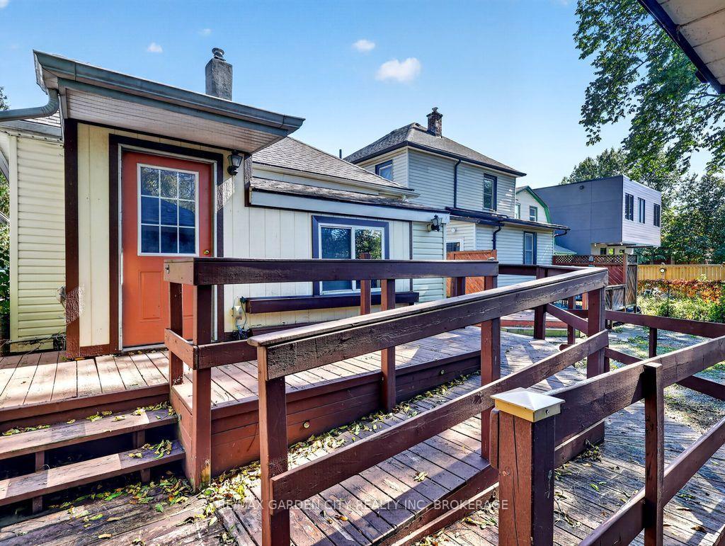 Photo 5 of 15 Rodman Street, St. Catharines, Downtown — HOMEH