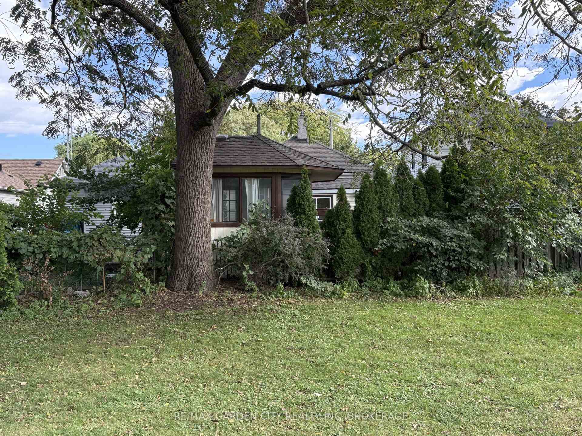 Photo 10 of 15 Rodman Street, St. Catharines, Downtown — HOMEH