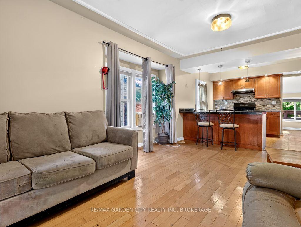 Photo 15 of 15 Rodman Street, St. Catharines, Downtown — HOMEH