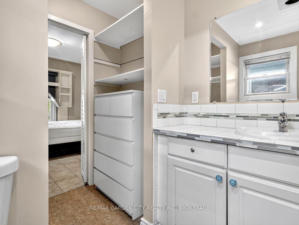 Photo 26 of 15 Rodman Street, St. Catharines, Downtown — HOMEH
