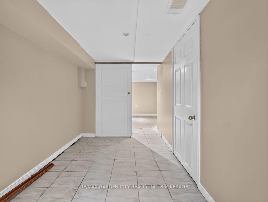 Photo 35 of 15 Rodman Street, St. Catharines, Downtown — HOMEH
