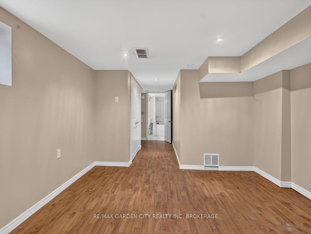 Photo 44 of 15 Rodman Street, St. Catharines, Downtown — HOMEH