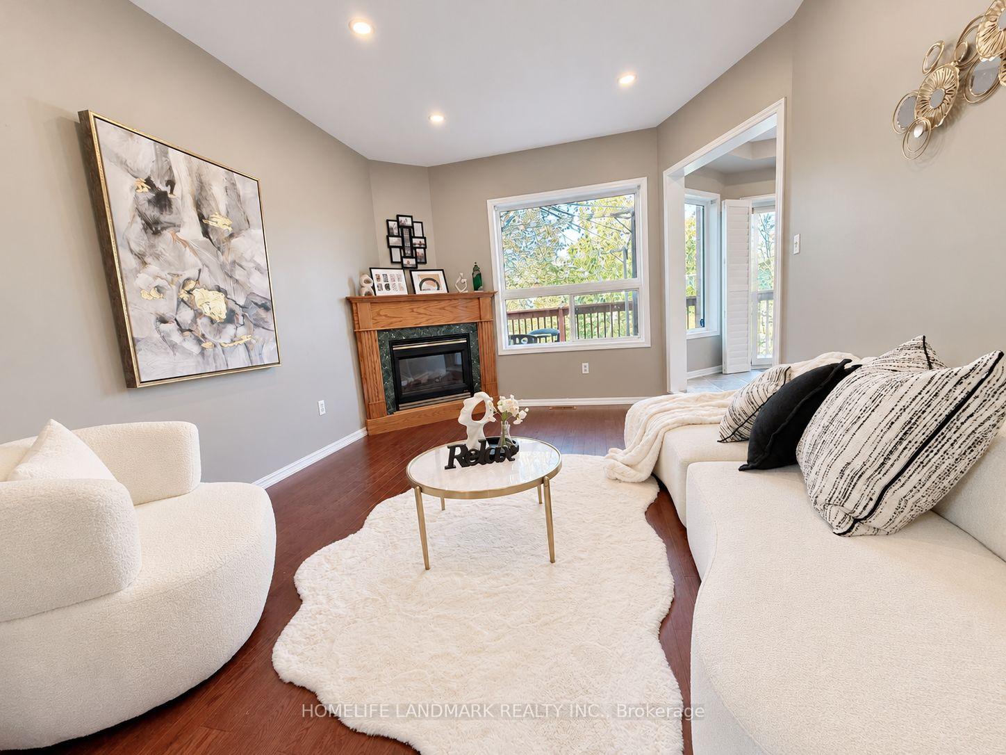 Photo 6 of 813 Stonehaven Avenue, Newmarket, Stonehaven-Wyndham — HOMEH