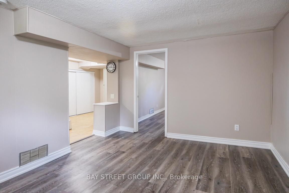 Photo 7 of Unit Lower Level, 12 Craigmore Crescent, North York, Willowdale East — HOMEH
